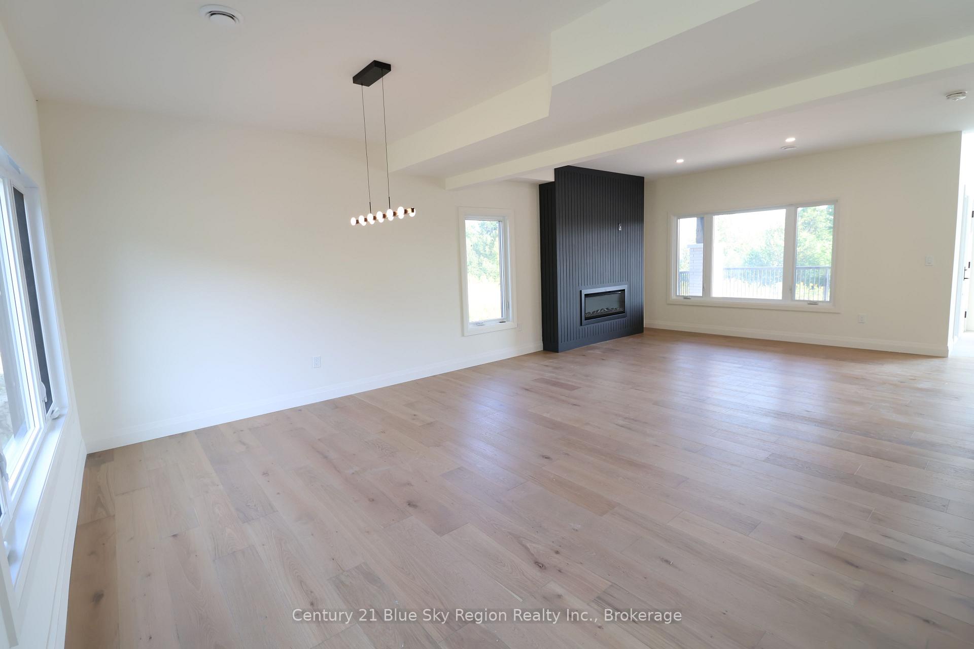 Photo 11 of 79 Kenreta Drive, North Bay, Airport — HOMEH