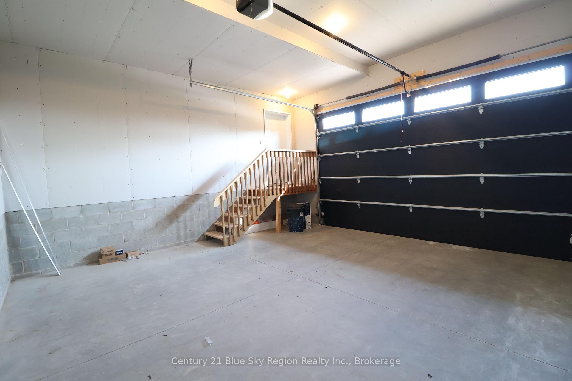Photo 33 of 79 Kenreta Drive, North Bay, Airport — HOMEH