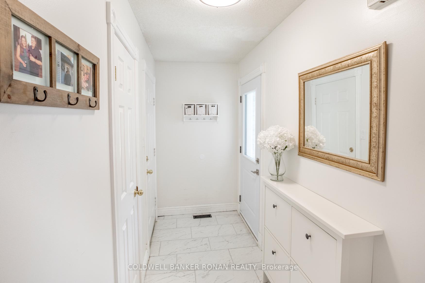 Photo 8 of 3 Teal Place, Barrie, Painswick South — HOMEH