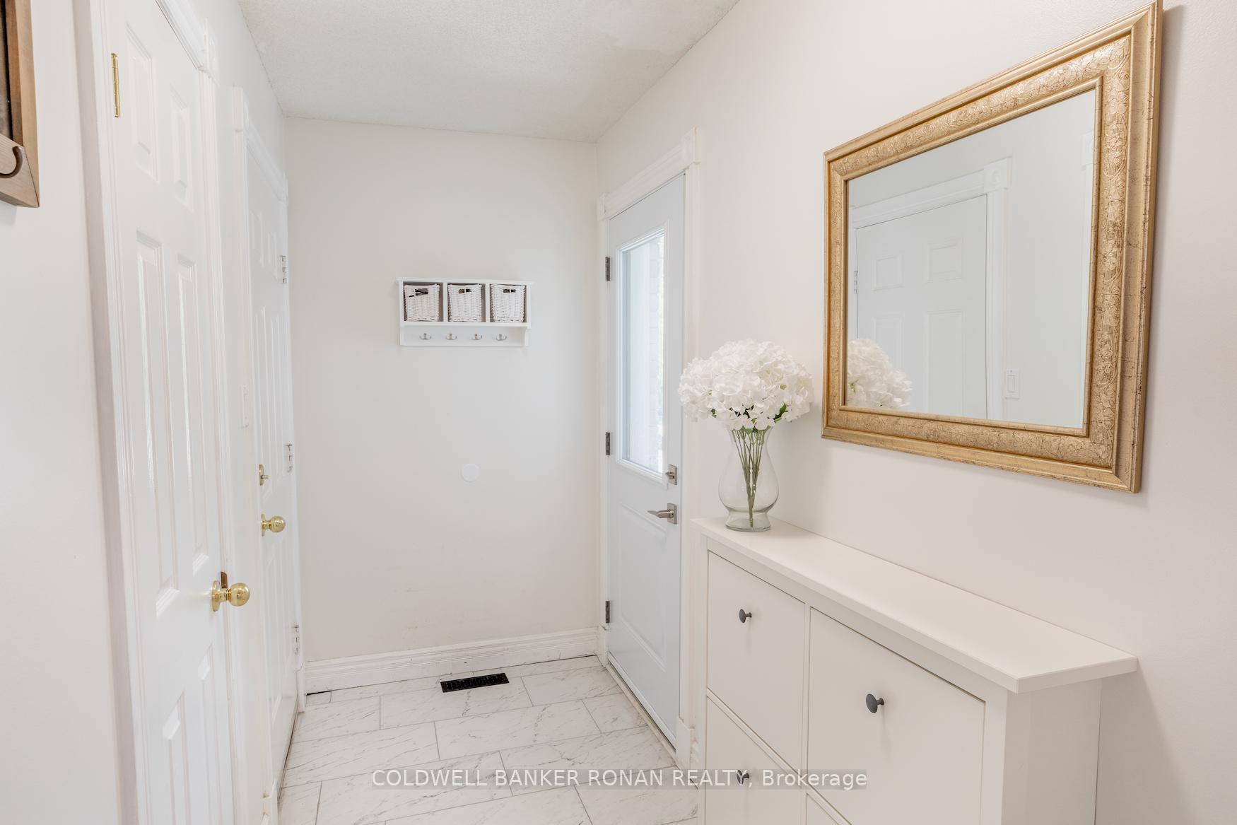 Photo 9 of 3 Teal Place, Barrie, Painswick South — HOMEH