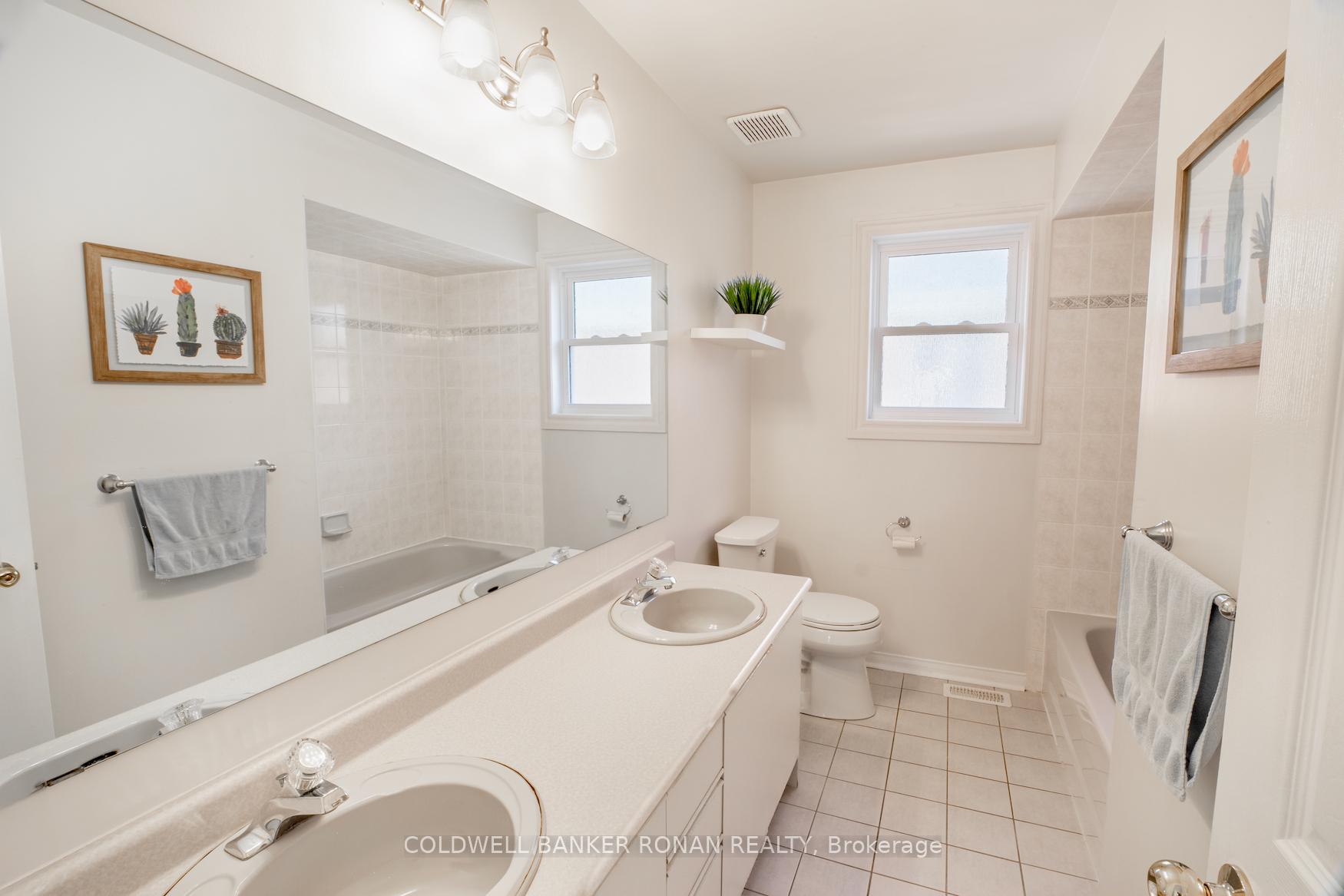 Photo 28 of 3 Teal Place, Barrie, Painswick South — HOMEH