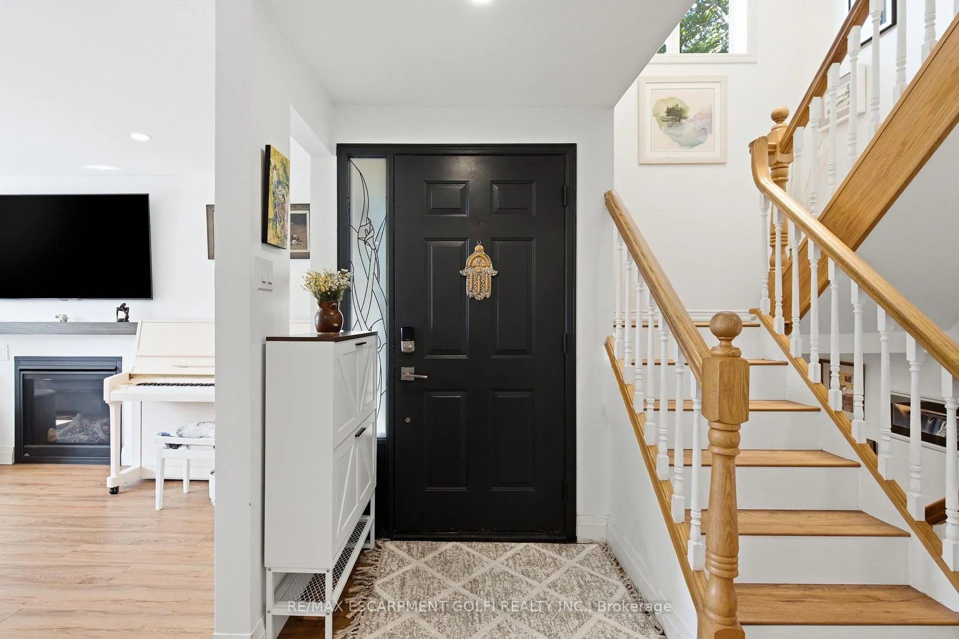 Photo 4 of Unit 1, 1503 Upper Middle Road, Burlington, Tyandaga — HOMEH