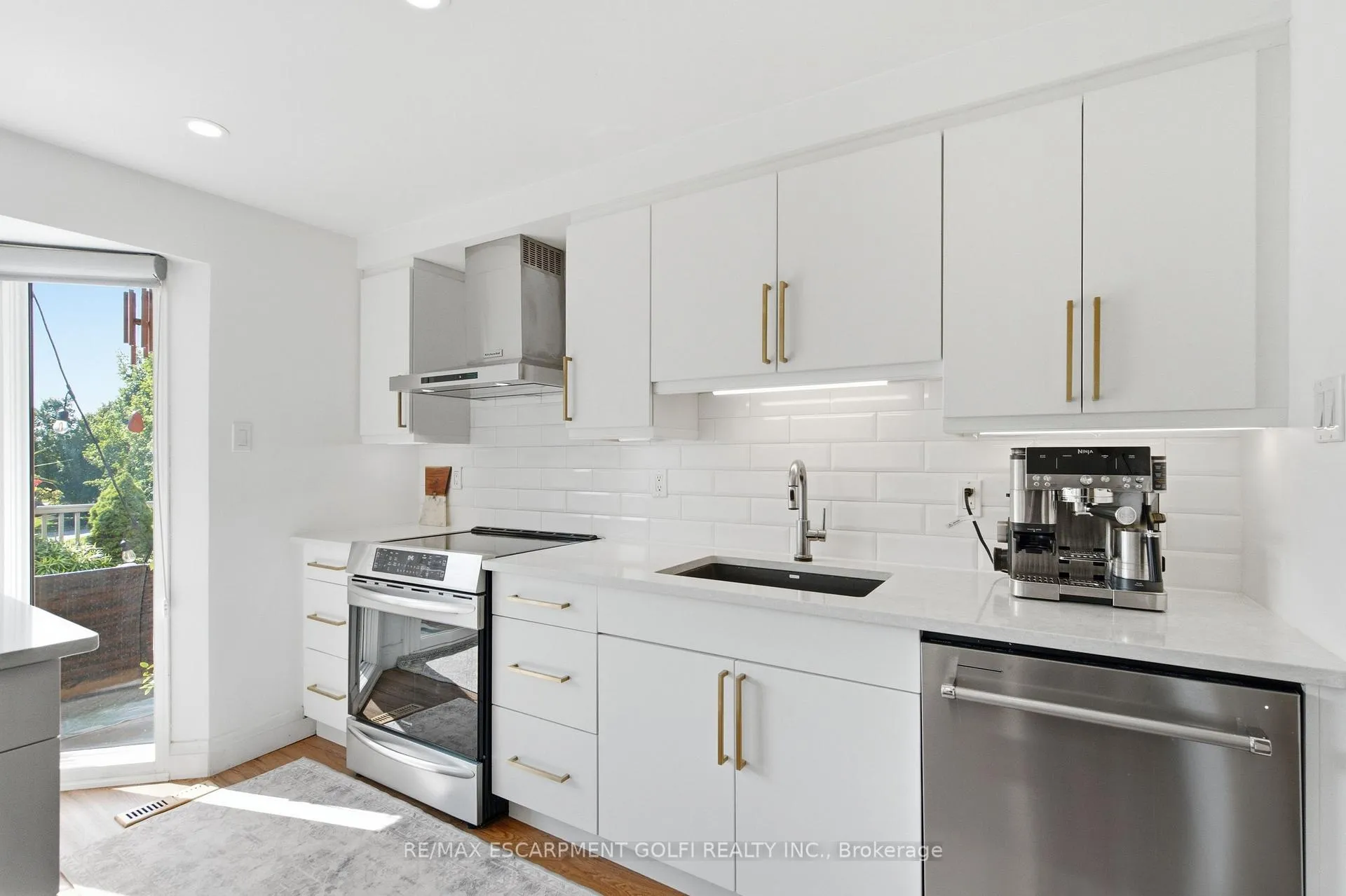 Photo 11 of Unit 1, 1503 Upper Middle Road, Burlington, Tyandaga — HOMEH