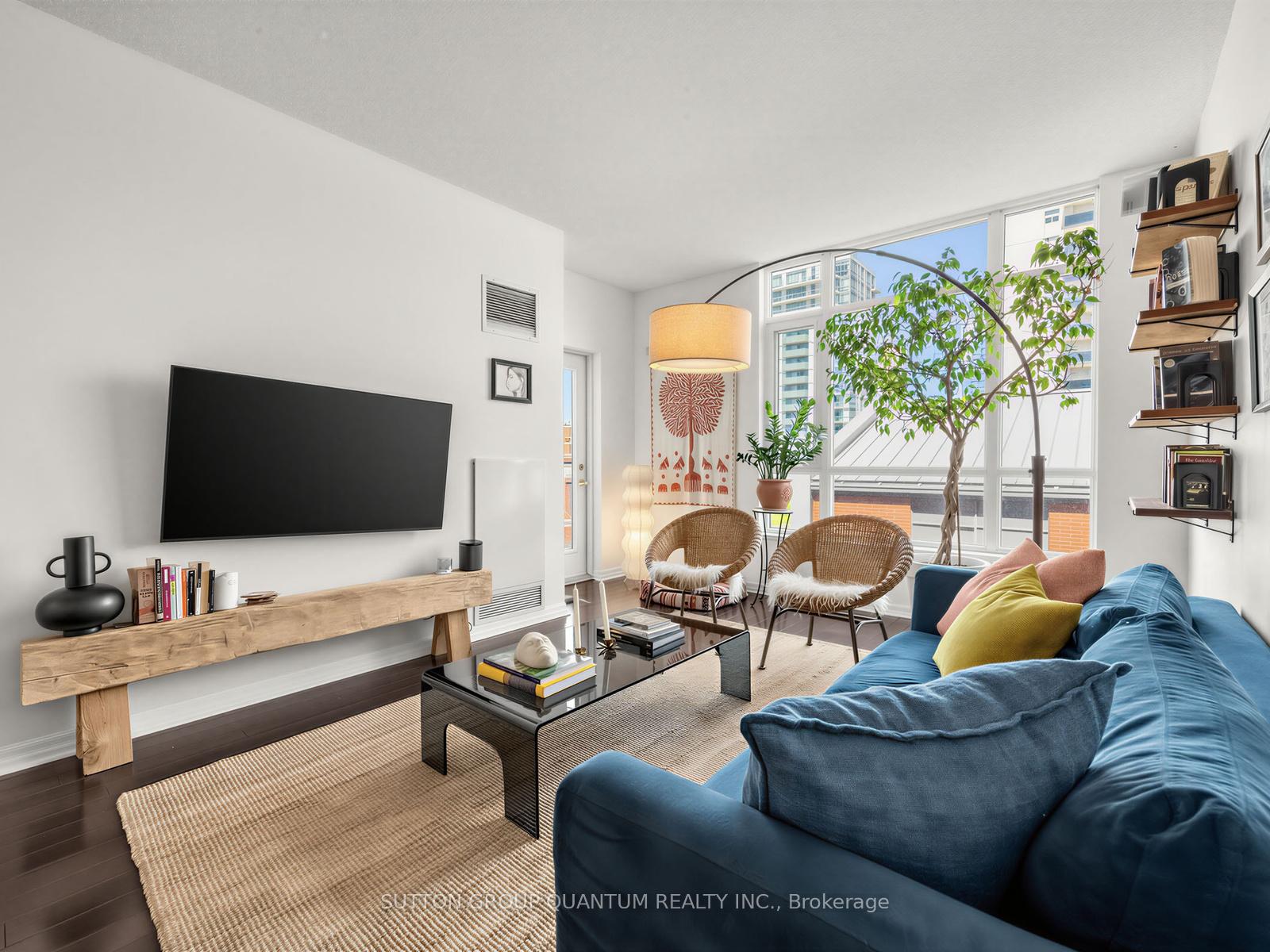 Photo 6 of Unit 304, 80 Port Street E, Mississauga, Port Credit — HOMEH
