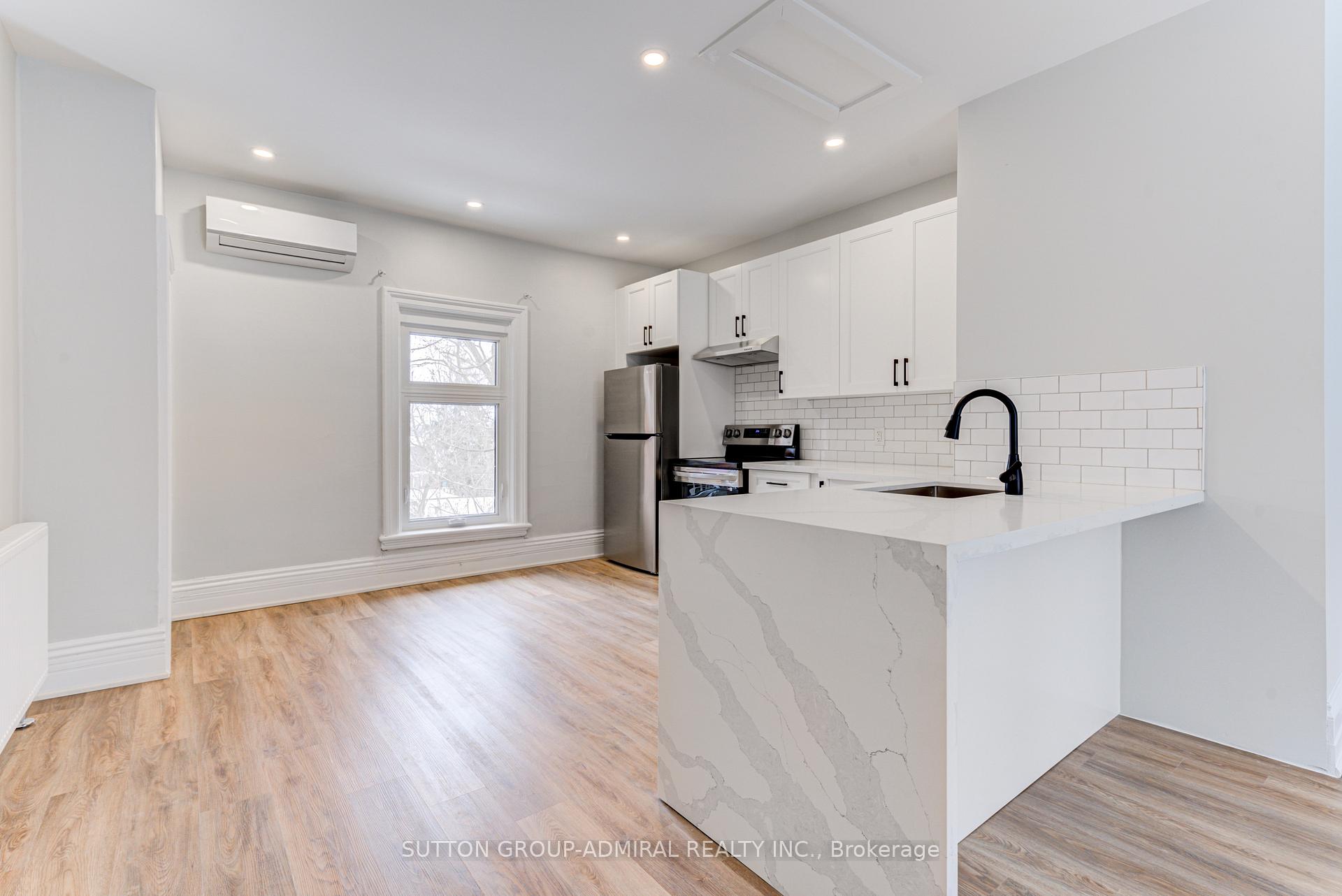 Photo 16 of Unit 4U, 167 Collier Street, Barrie, North Shore — HOMEH
