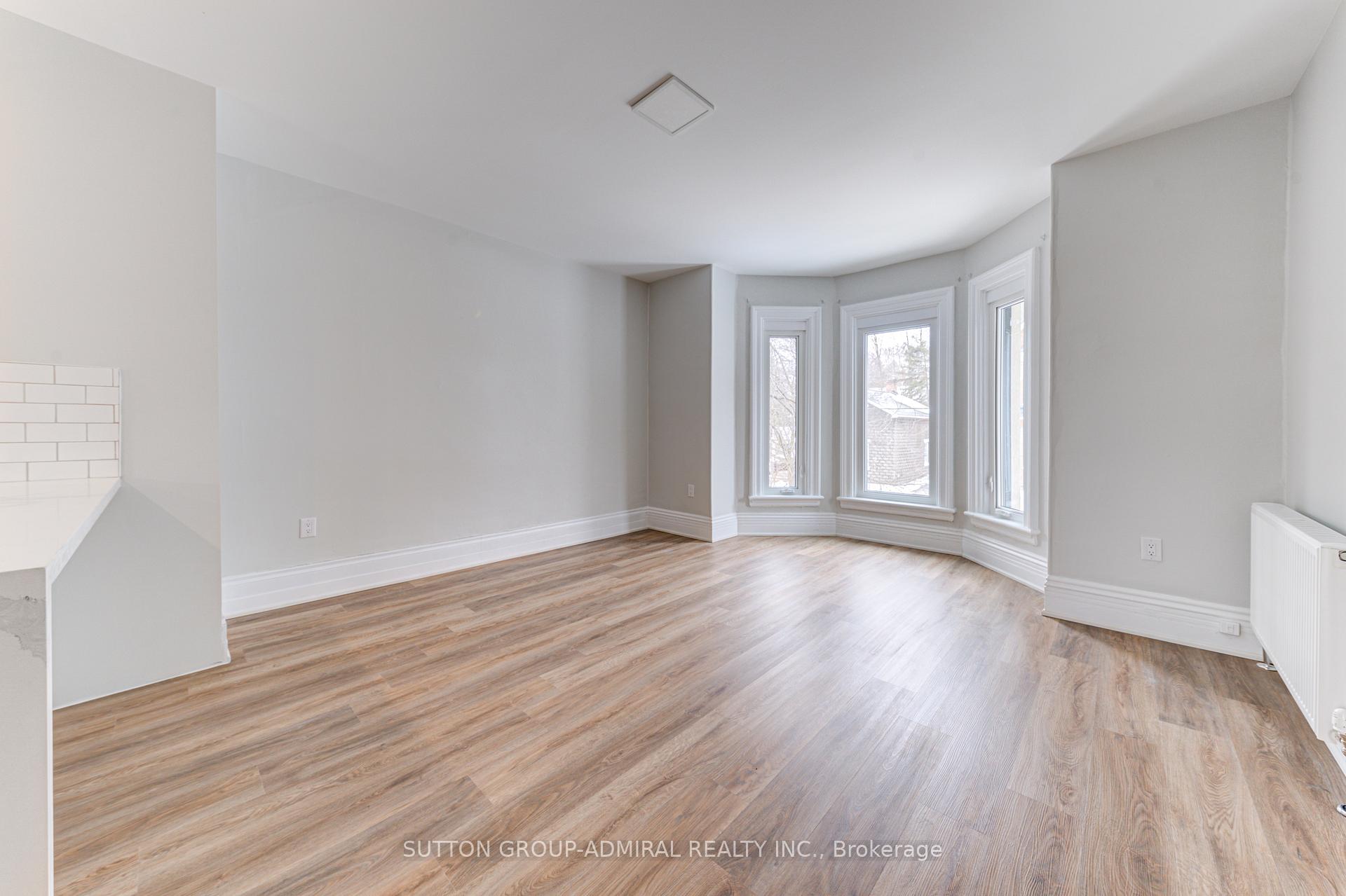 Photo 19 of Unit 4U, 167 Collier Street, Barrie, North Shore — HOMEH