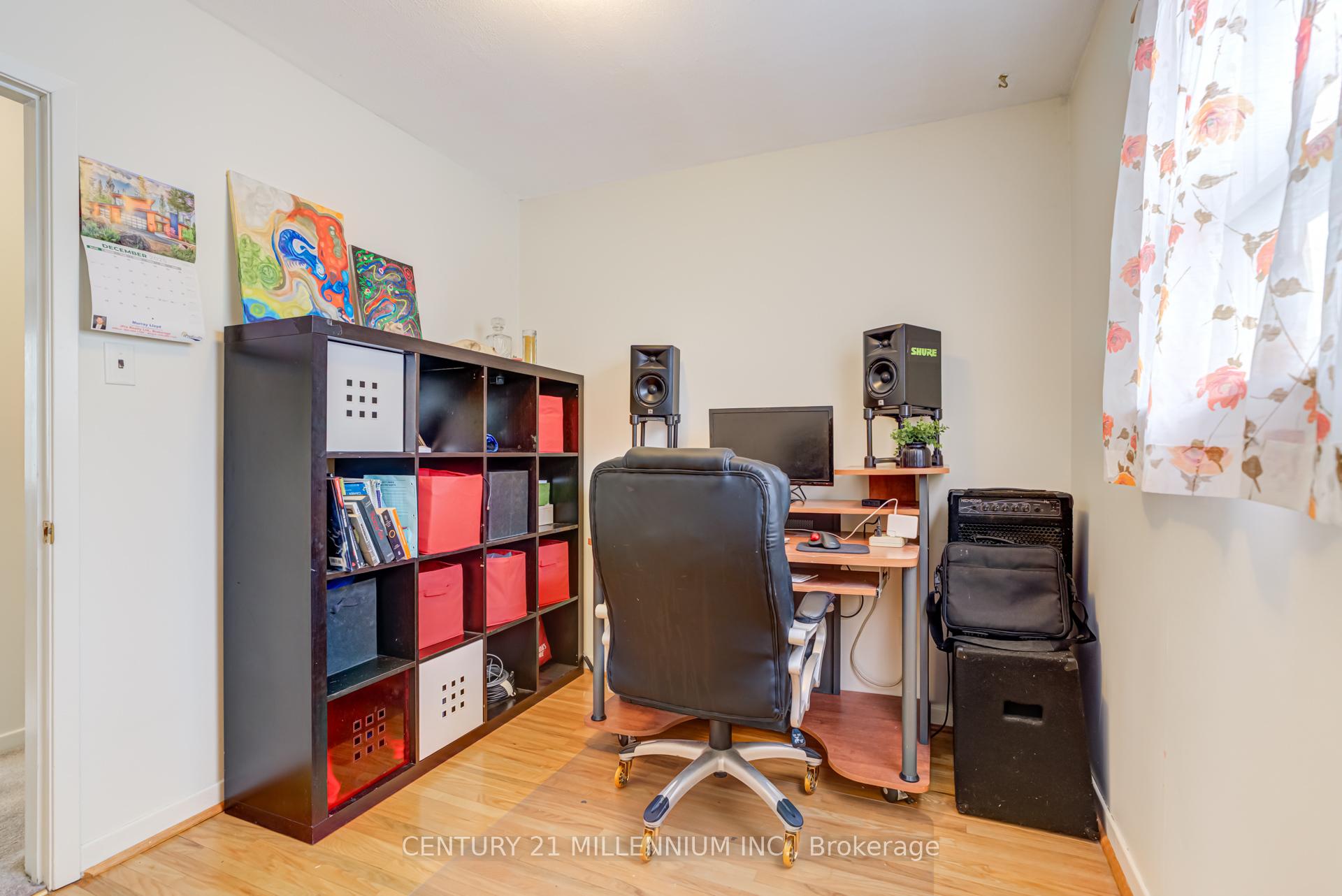 Photo 27 of 2 Durham Crescent, Brampton, Southgate — HOMEH