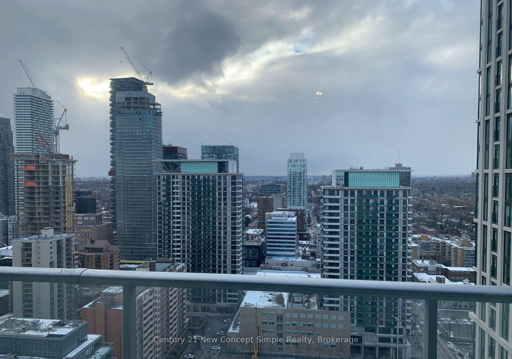 Photo 9 of Unit 3211, 195 Redpath Avenue, Toronto, Mount Pleasant West — HOMEH