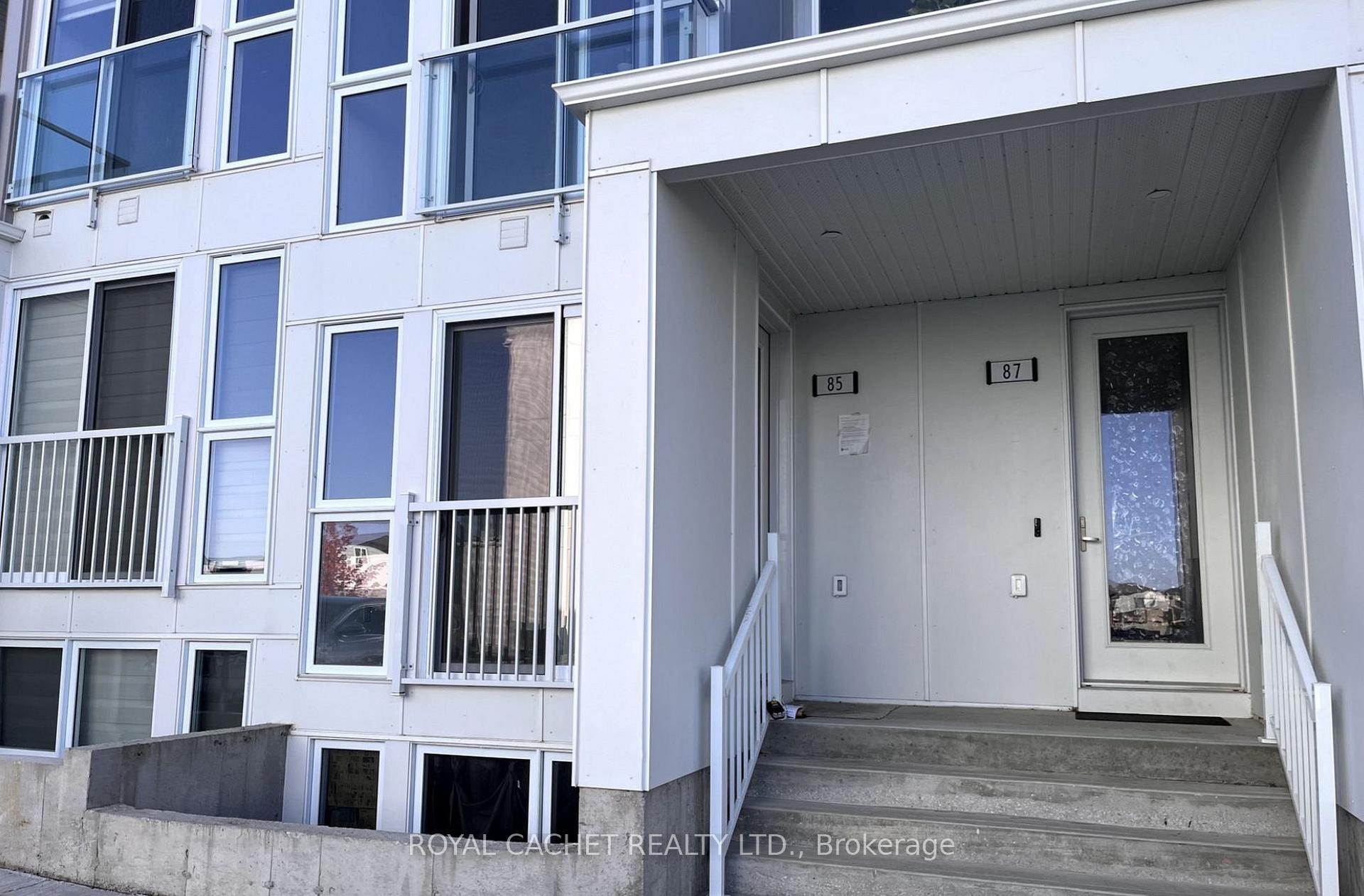 Front of Unit 85, 234 Edgevalley Road