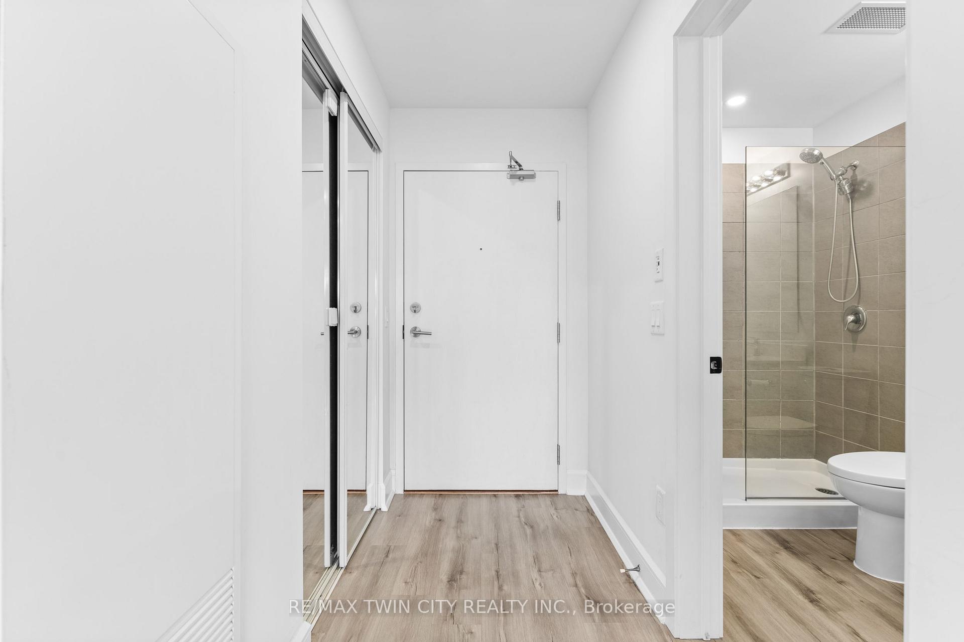 Photo 6 of Unit 607, 251 Northfield Drive E, Waterloo, Colonial Acres — HOMEH