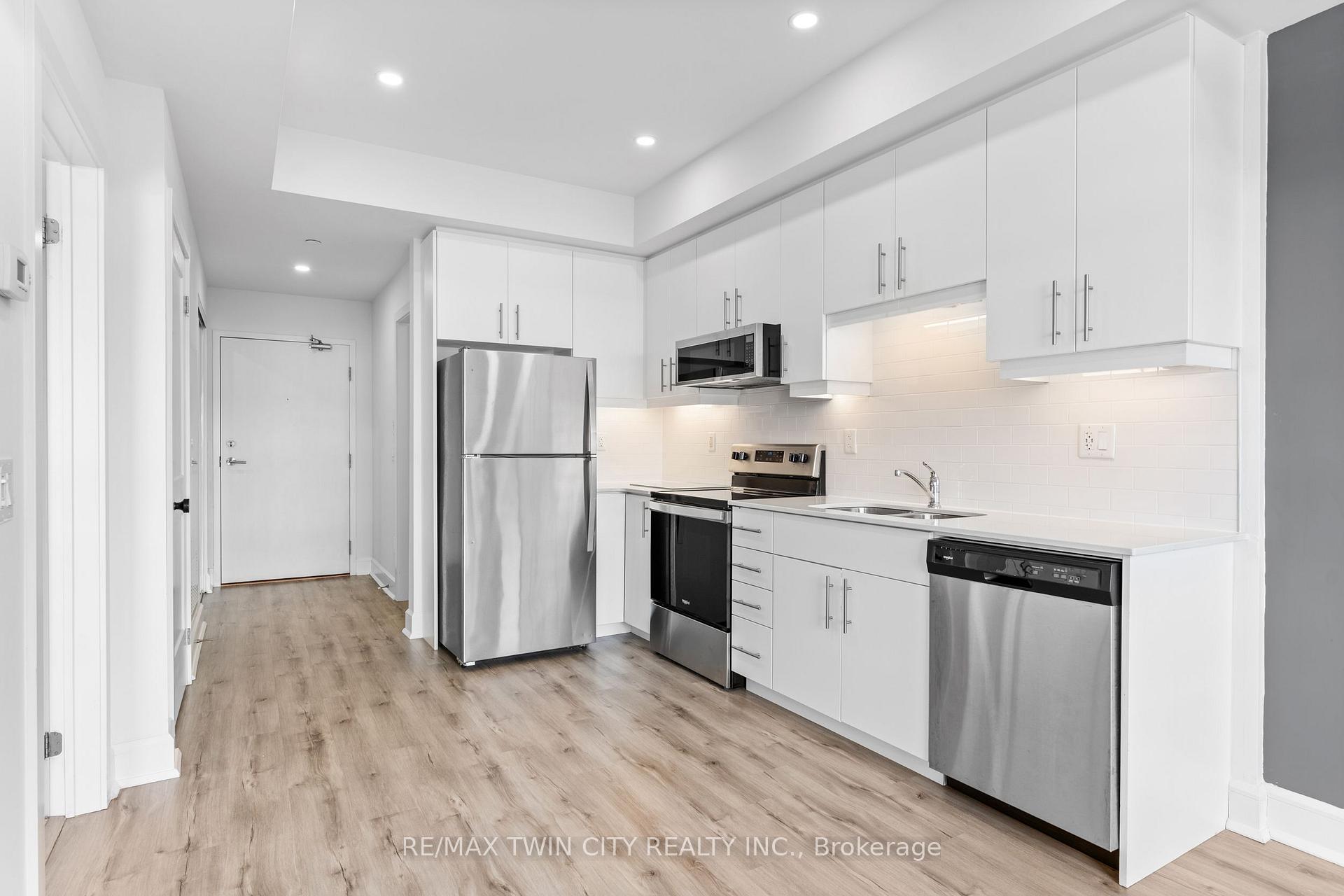 Photo 14 of Unit 607, 251 Northfield Drive E, Waterloo, Colonial Acres — HOMEH