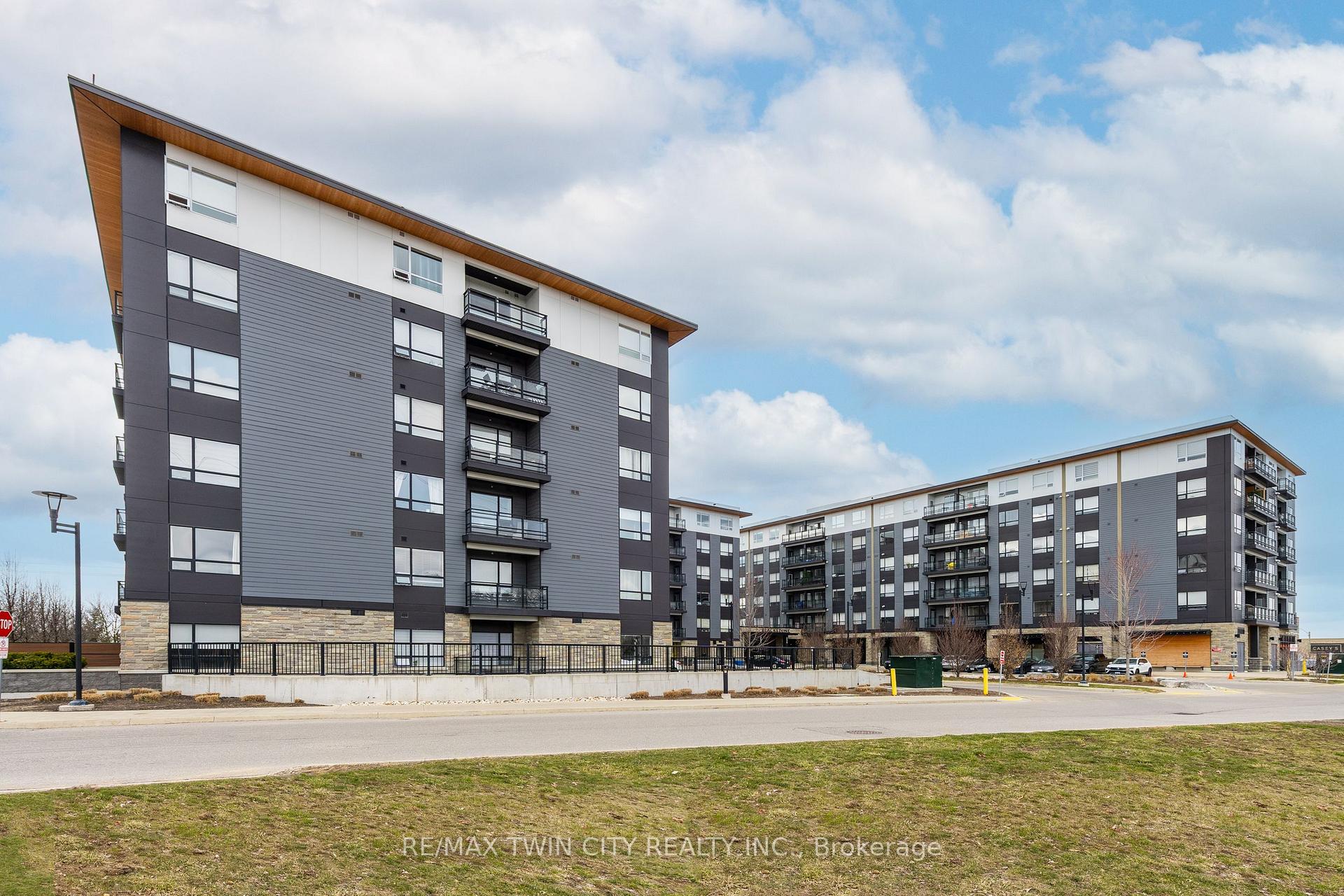 Photo 31 of Unit 607, 251 Northfield Drive E, Waterloo, Colonial Acres — HOMEH