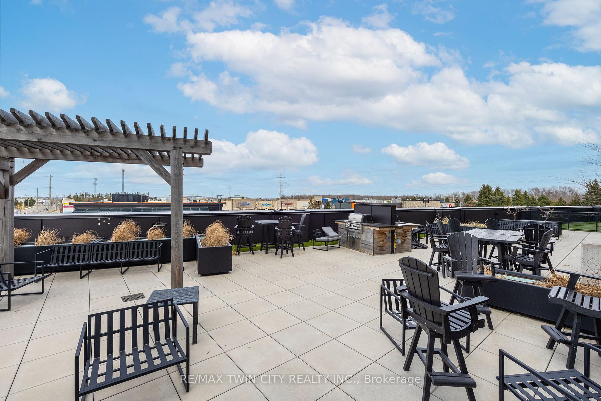 Photo 46 of Unit 607, 251 Northfield Drive E, Waterloo, Colonial Acres — HOMEH