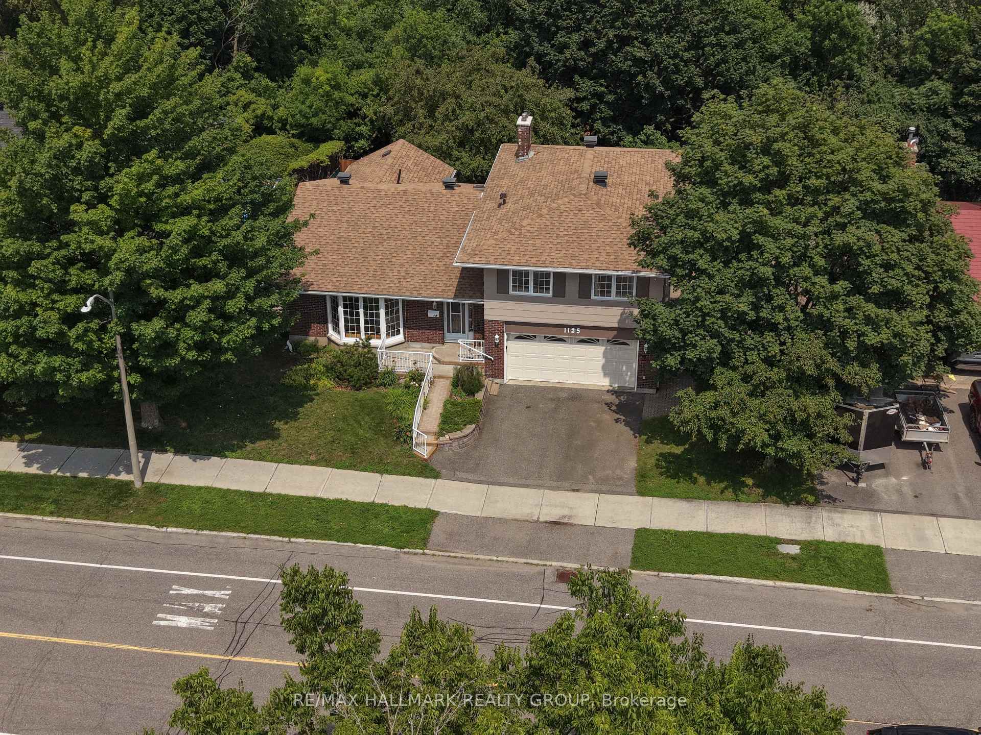 Photo 2 of 1125 Plante Drive, Ottawa, Hunt Club/Western Community — HOMEH