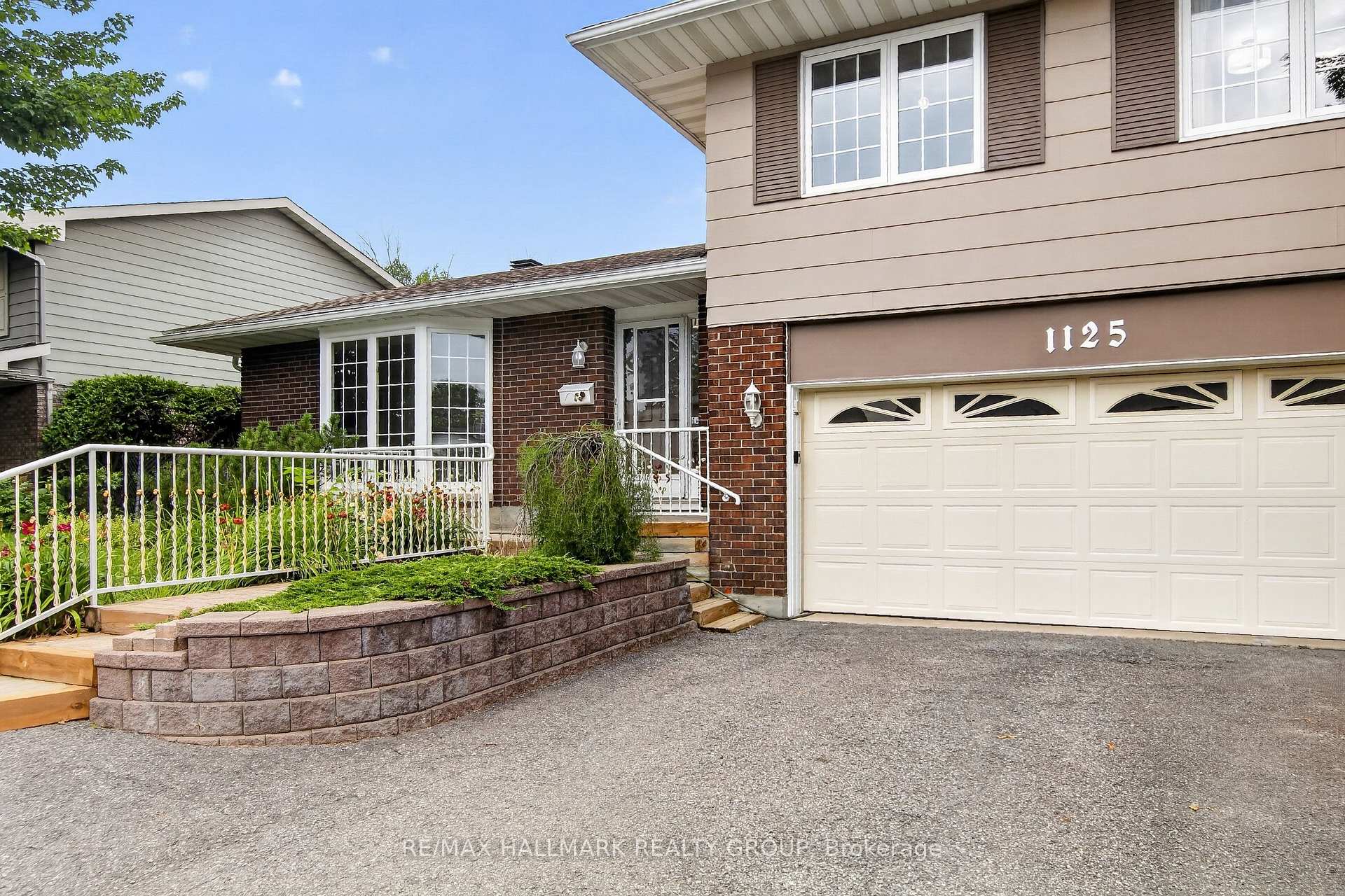 Photo 3 of 1125 Plante Drive, Ottawa, Hunt Club/Western Community — HOMEH
