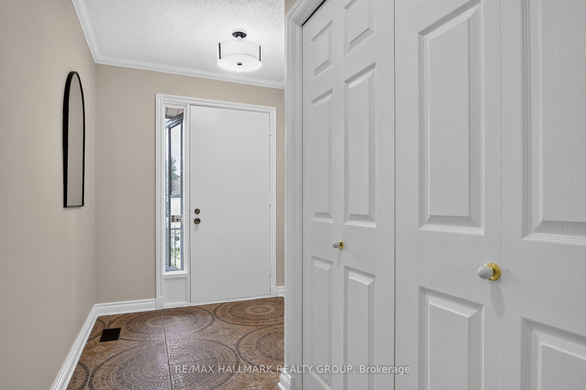 Photo 5 of 1125 Plante Drive, Ottawa, Hunt Club/Western Community — HOMEH