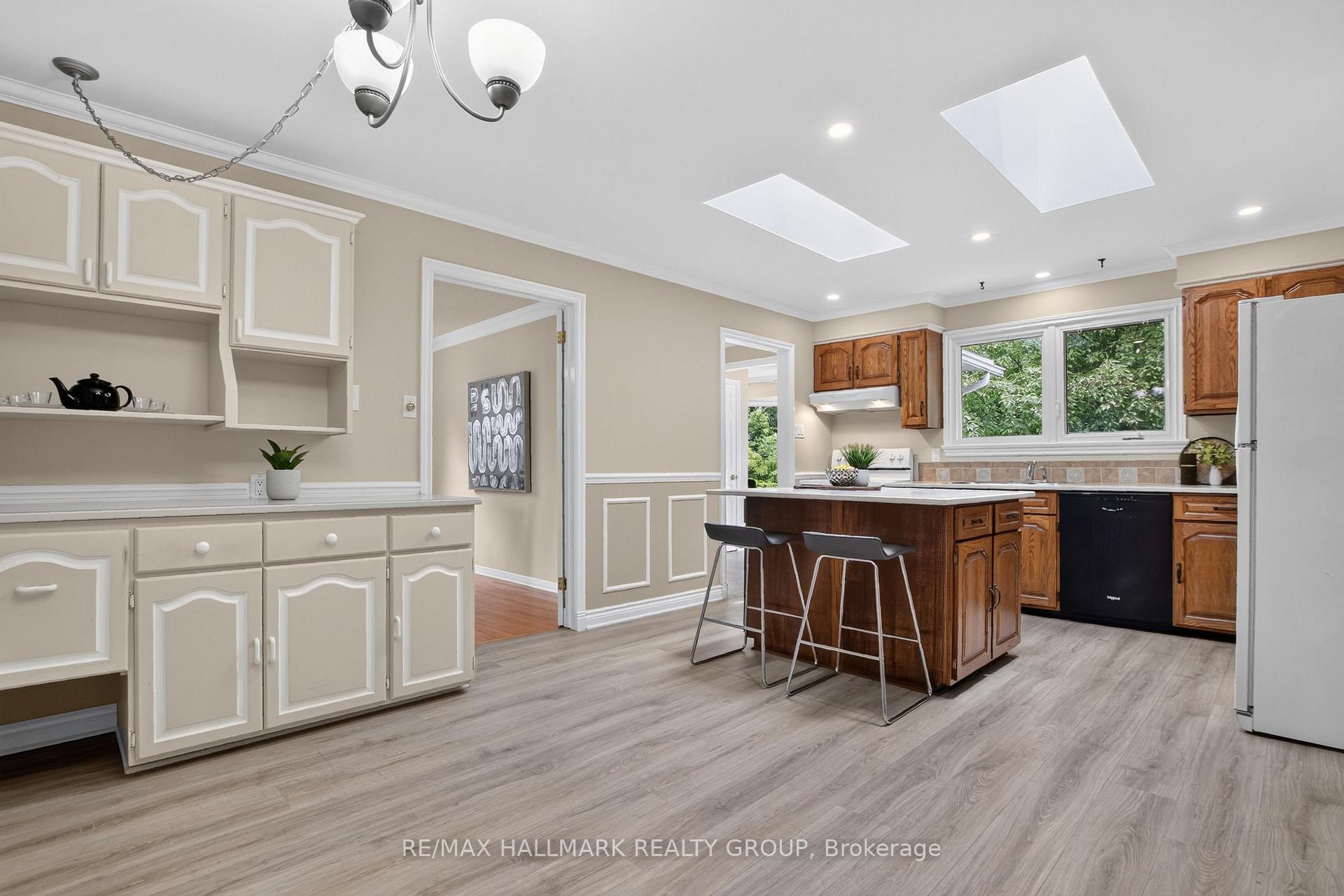 Photo 13 of 1125 Plante Drive, Ottawa, Hunt Club/Western Community — HOMEH