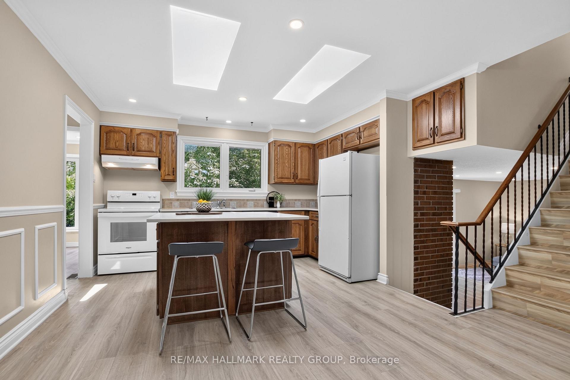 Photo 14 of 1125 Plante Drive, Ottawa, Hunt Club/Western Community — HOMEH