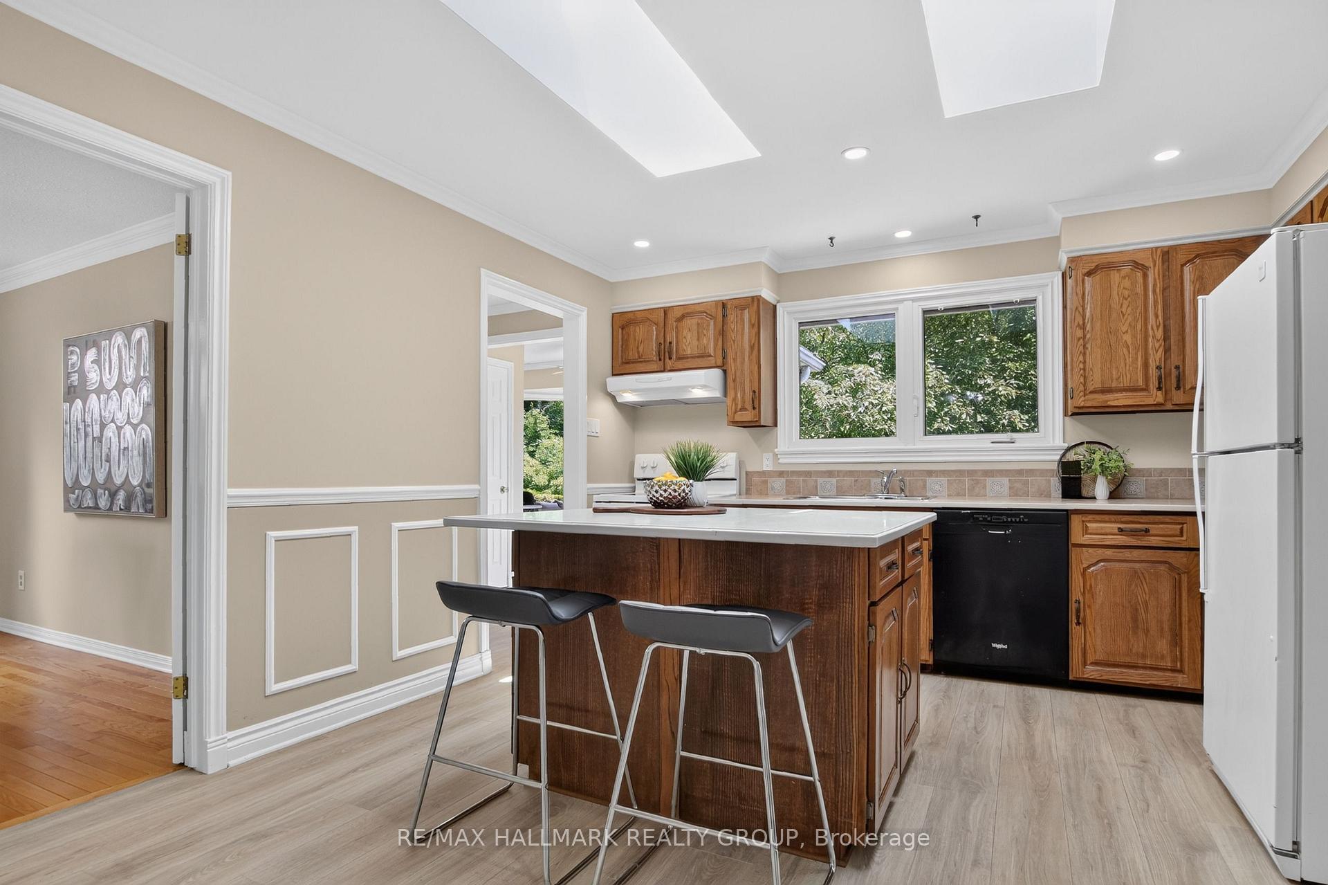 Photo 15 of 1125 Plante Drive, Ottawa, Hunt Club/Western Community — HOMEH