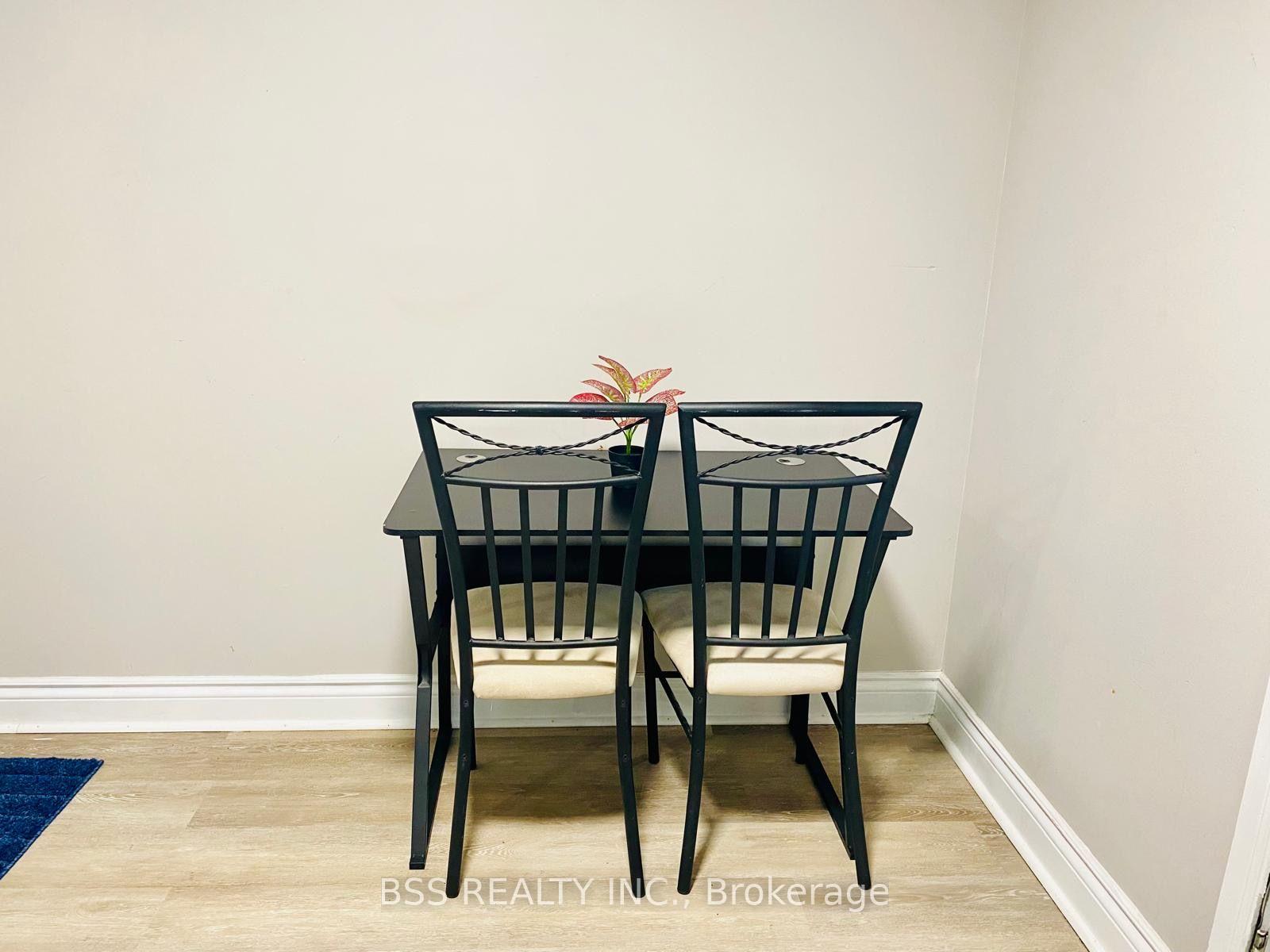Photo 15 of 297 Sherbrooke Street, Peterborough, Town Ward 3 — HOMEH