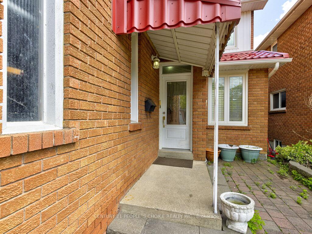 Photo 4 of 103 Whitchurch Mews, Mississauga, Cooksville — HOMEH