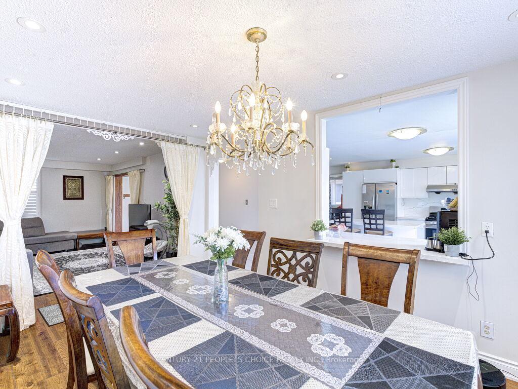 Photo 11 of 103 Whitchurch Mews, Mississauga, Cooksville — HOMEH