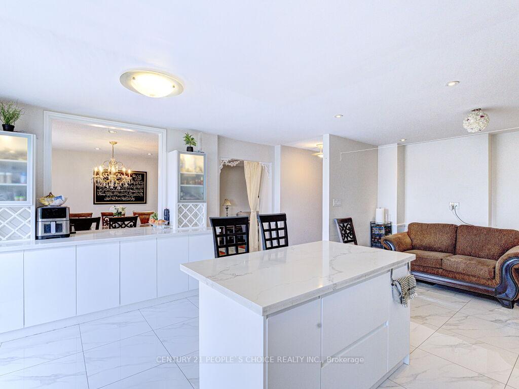 Photo 14 of 103 Whitchurch Mews, Mississauga, Cooksville — HOMEH