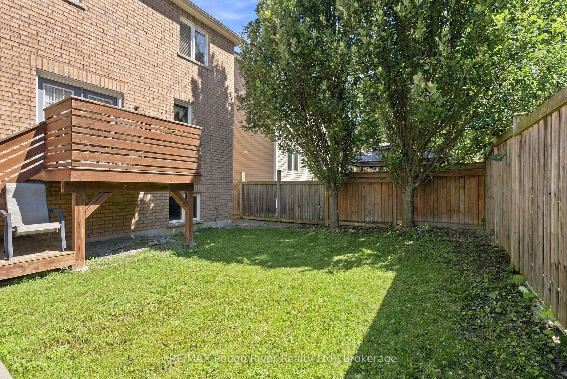 Photo 42 of 18 Rainbow Crescent, Whitby, Brooklin — HOMEH