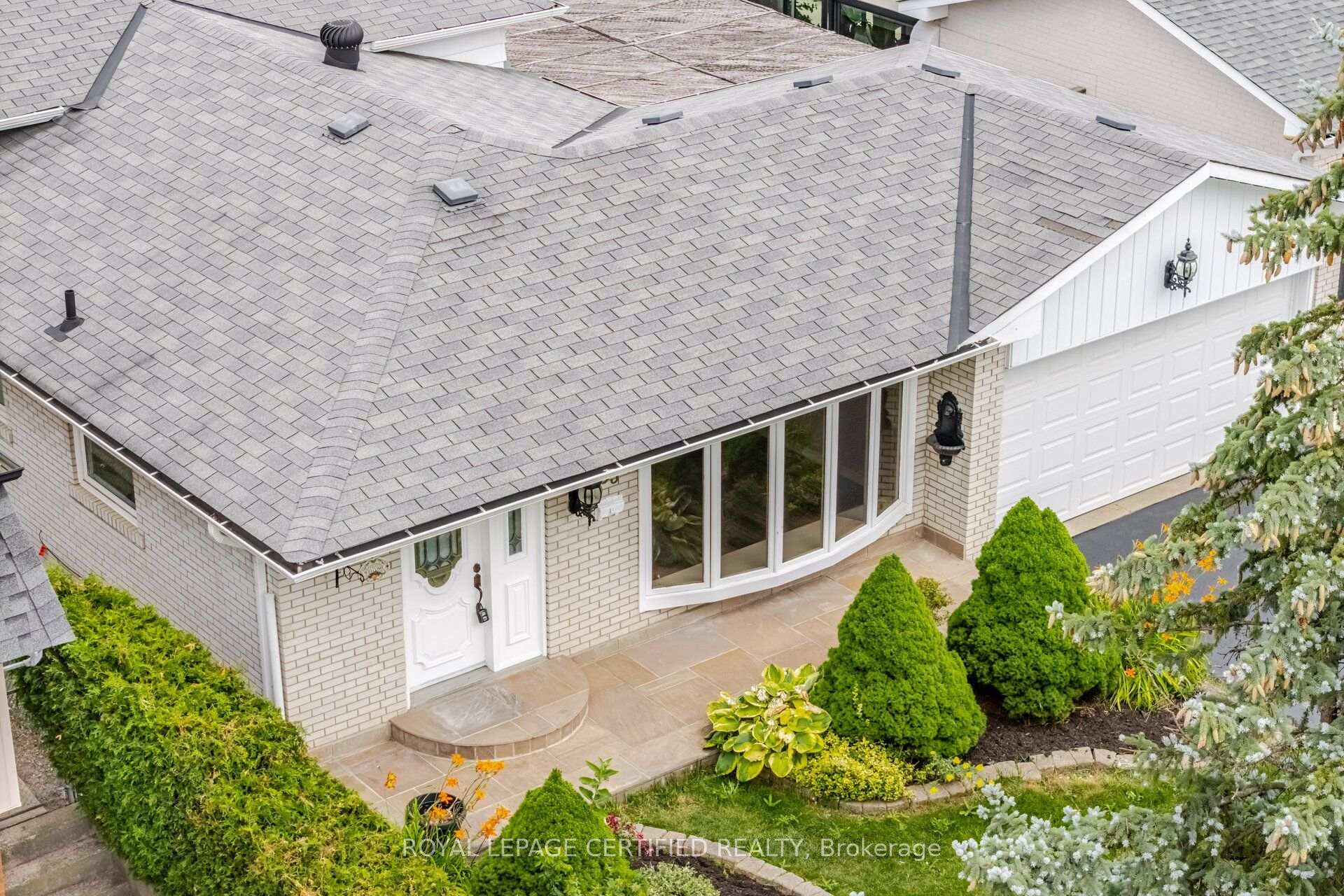 Photo 3 of 33 Grassmere Crescent, Brampton, Northgate — HOMEH