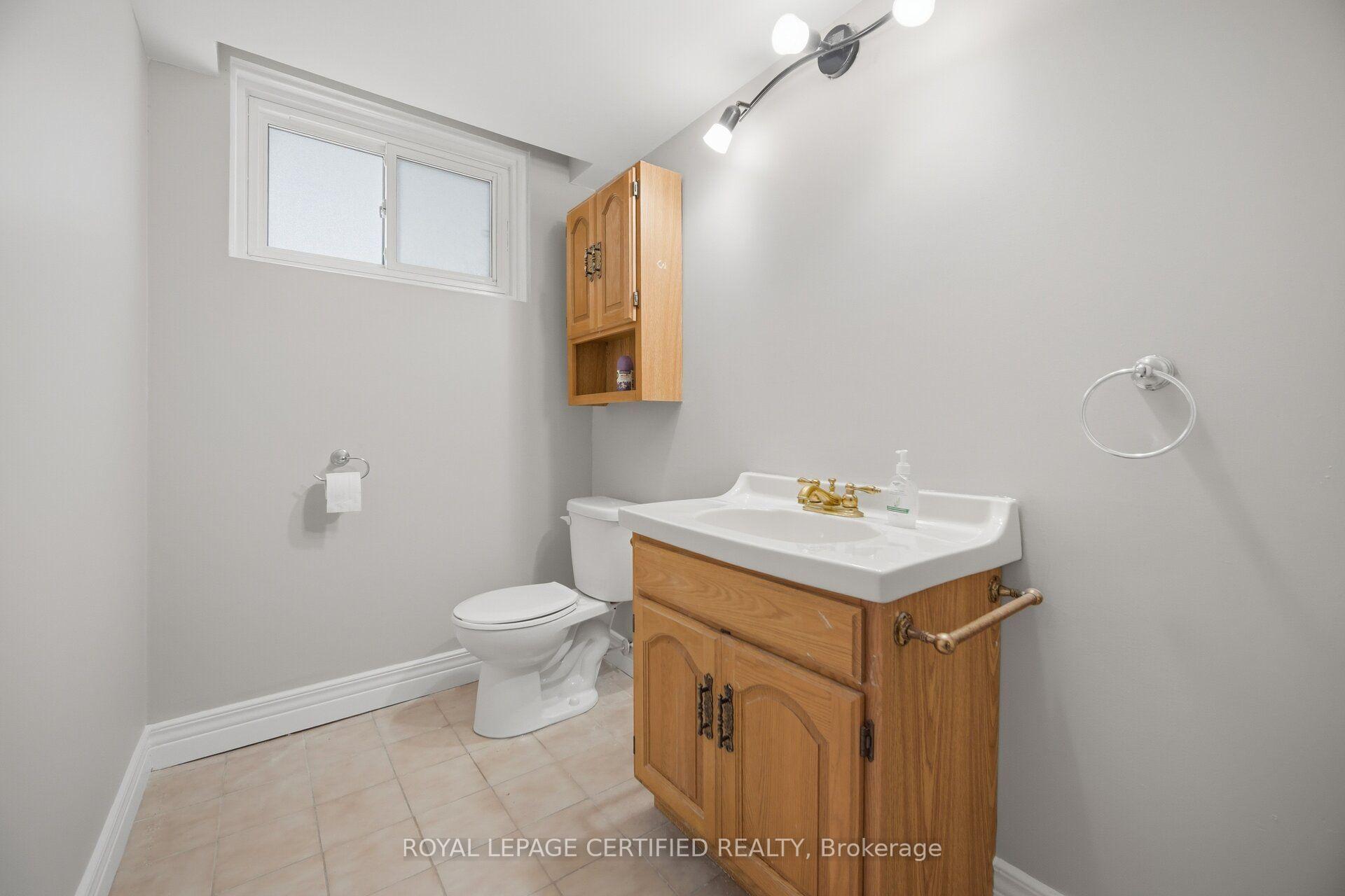 Photo 33 of 33 Grassmere Crescent, Brampton, Northgate — HOMEH