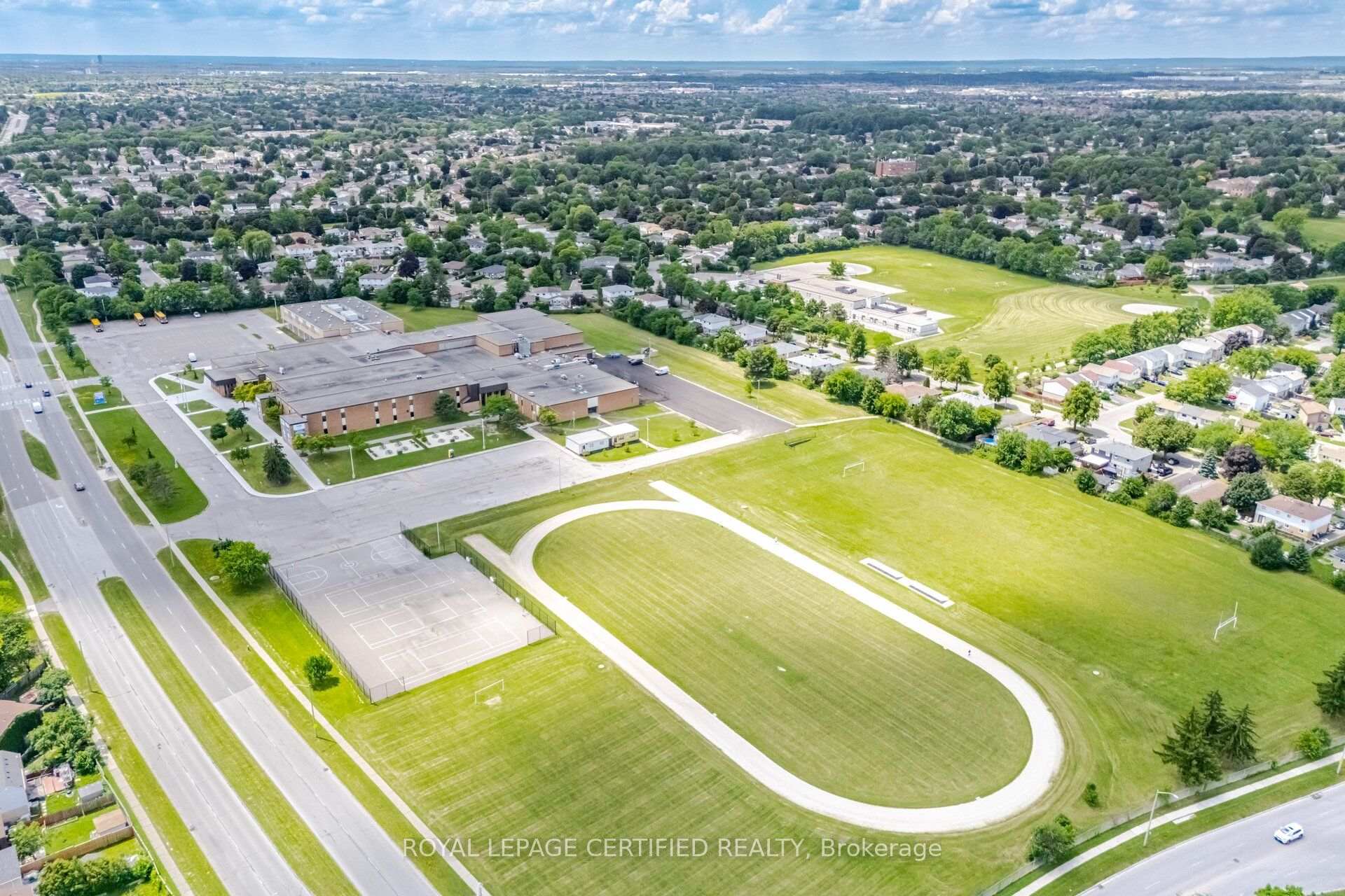 Photo 46 of 33 Grassmere Crescent, Brampton, Northgate — HOMEH