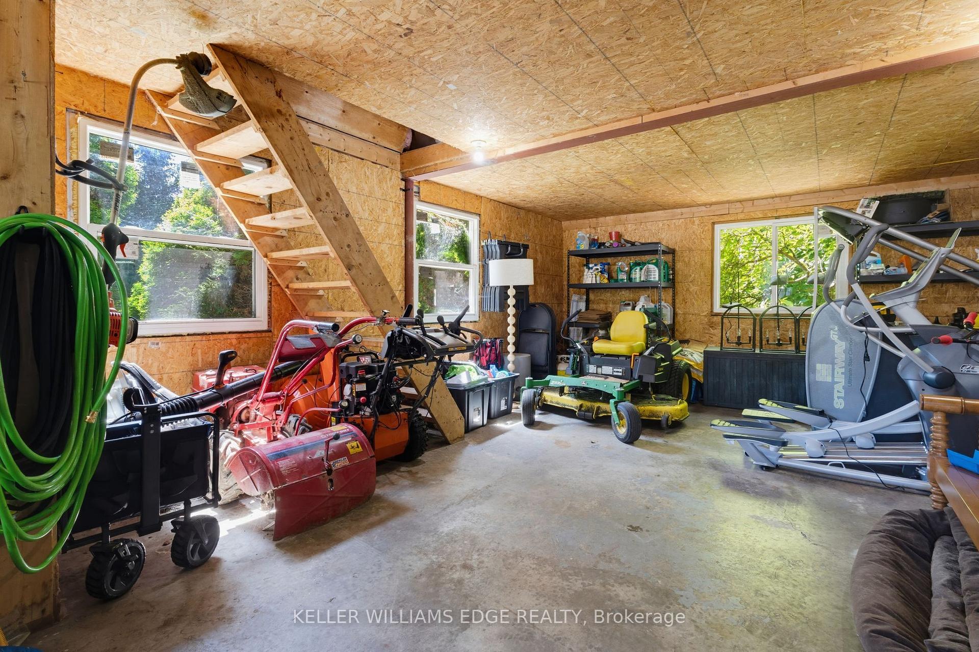 Photo 15 of 21 Kerman Avenue, Grimsby, Grimsby West — HOMEH