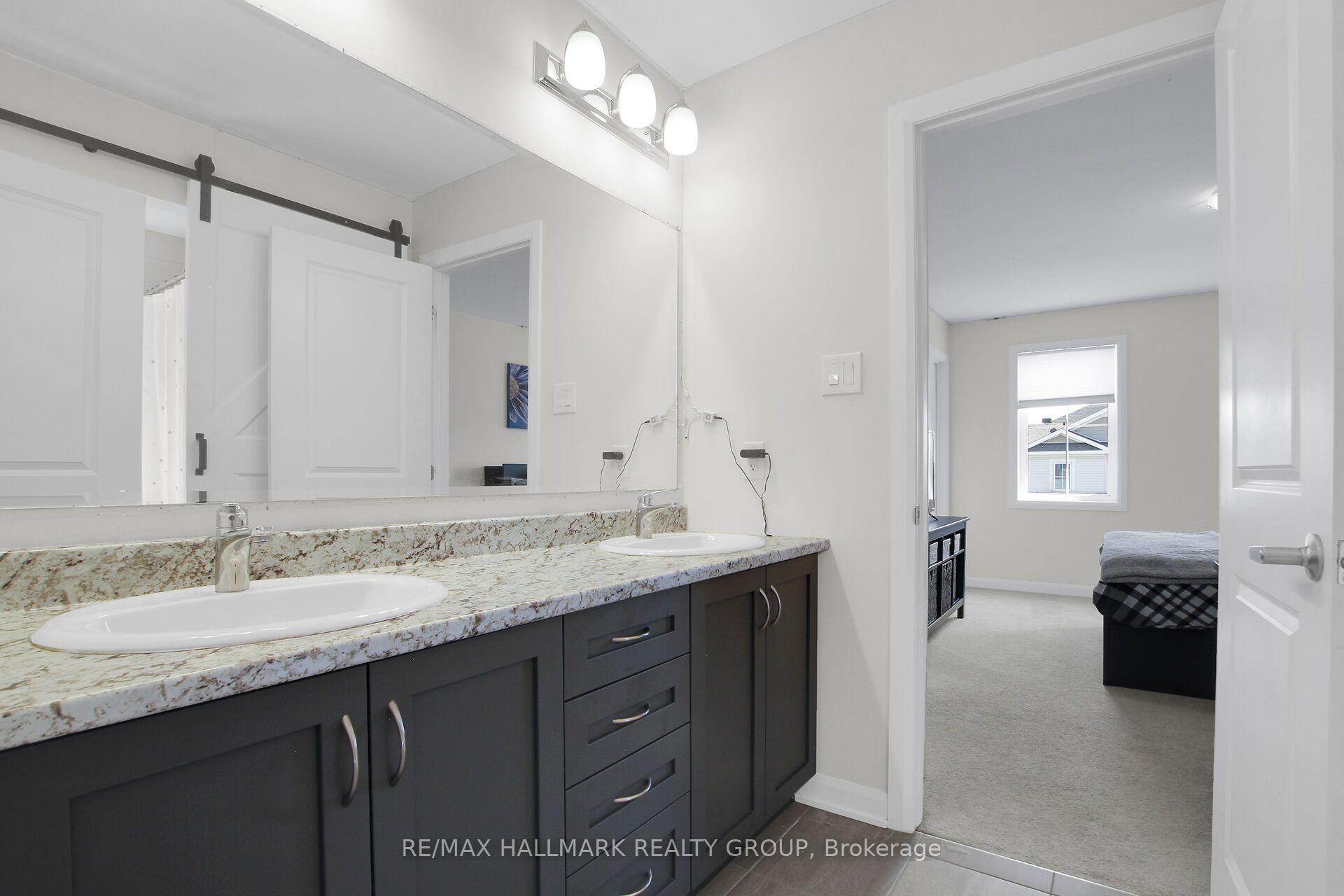 Photo 39 of 31 Sweet Pea Way, Ottawa, Kanata - Kanata Lakes/Heritage Hills — HOMEH