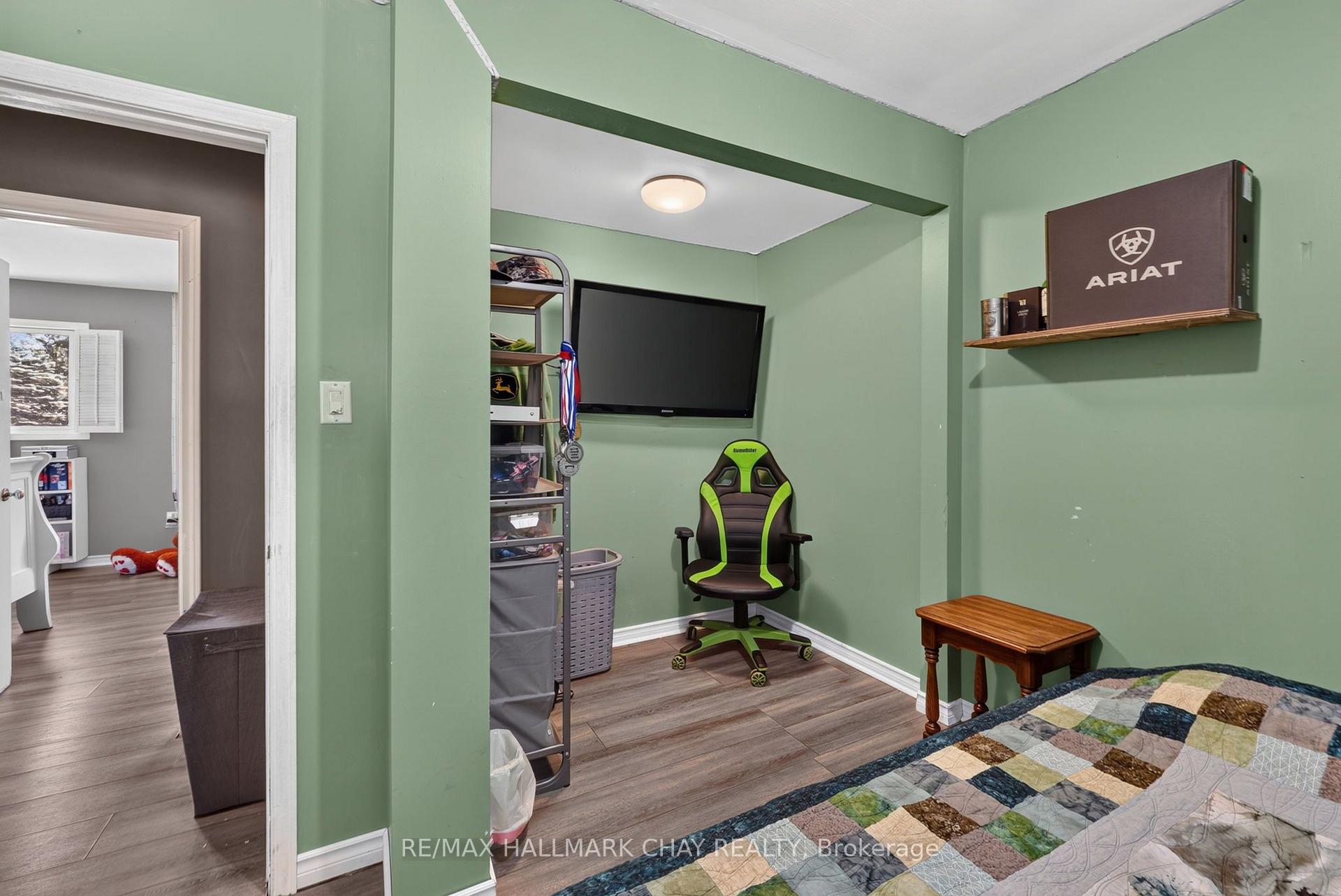 Photo 20 of 70 North Street W, Orillia — HOMEH