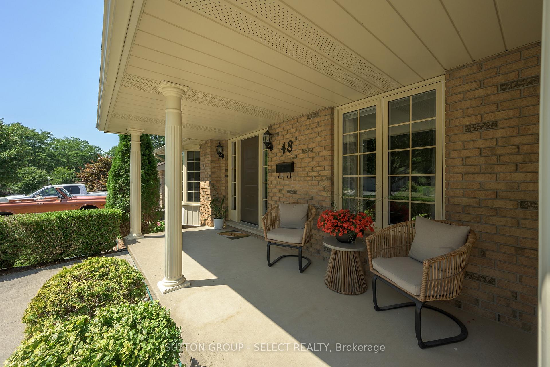 Photo 4 of 48 Lookout Court, London, South K — HOMEH