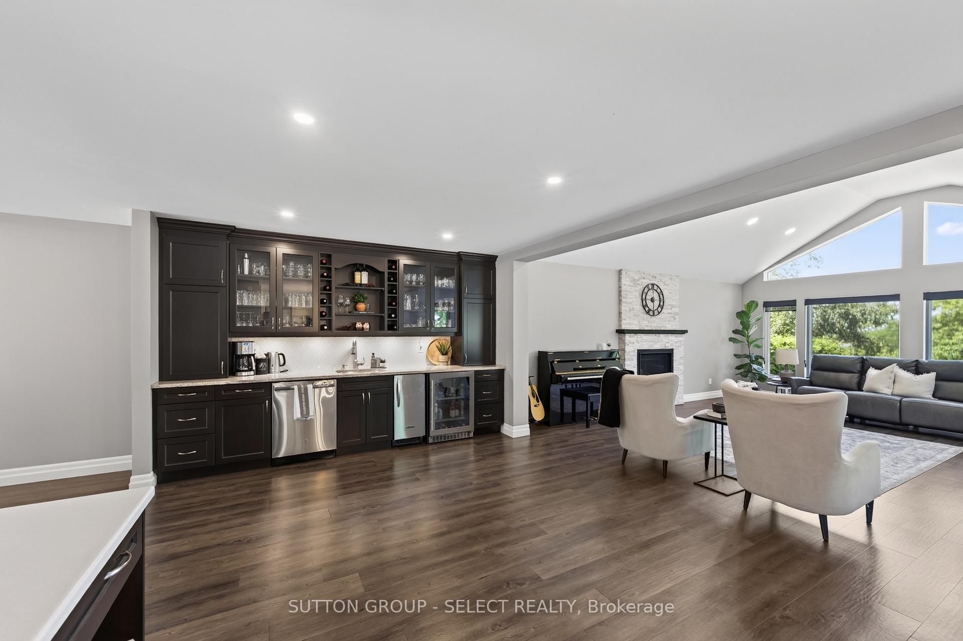 Photo 7 of 48 Lookout Court, London, South K — HOMEH