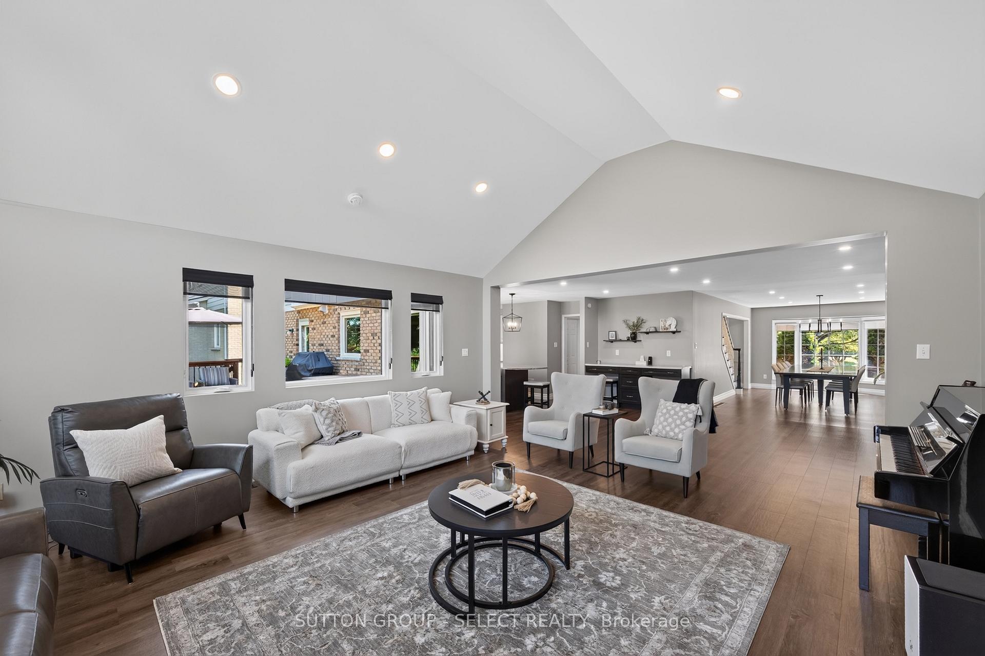 Photo 14 of 48 Lookout Court, London, South K — HOMEH