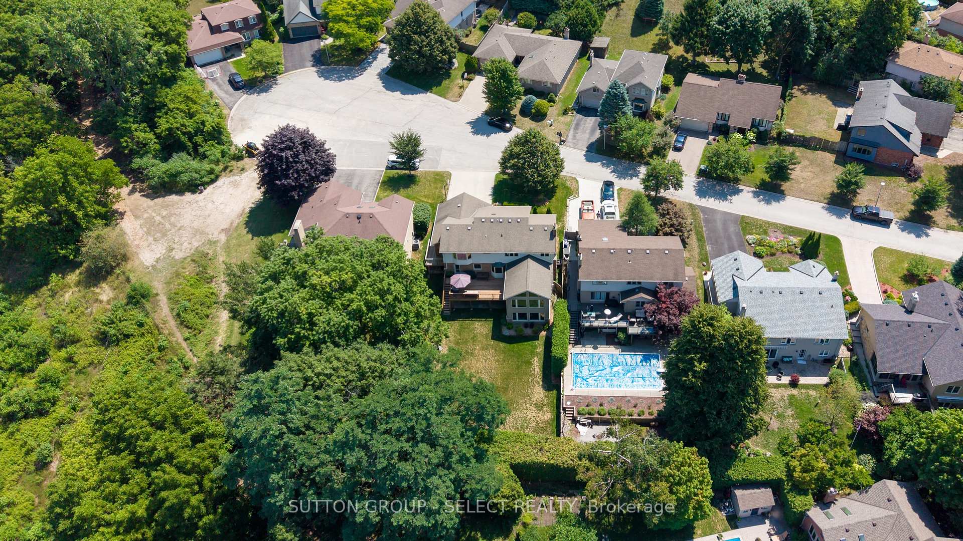 Photo 37 of 48 Lookout Court, London, South K — HOMEH
