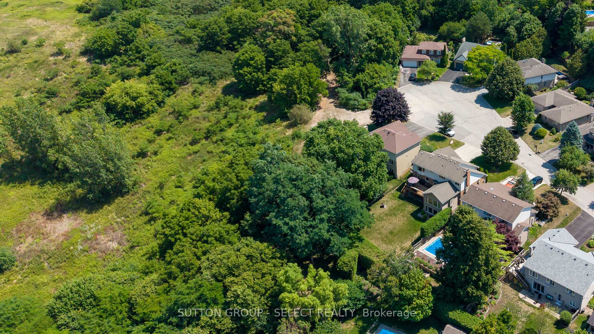 Photo 38 of 48 Lookout Court, London, South K — HOMEH