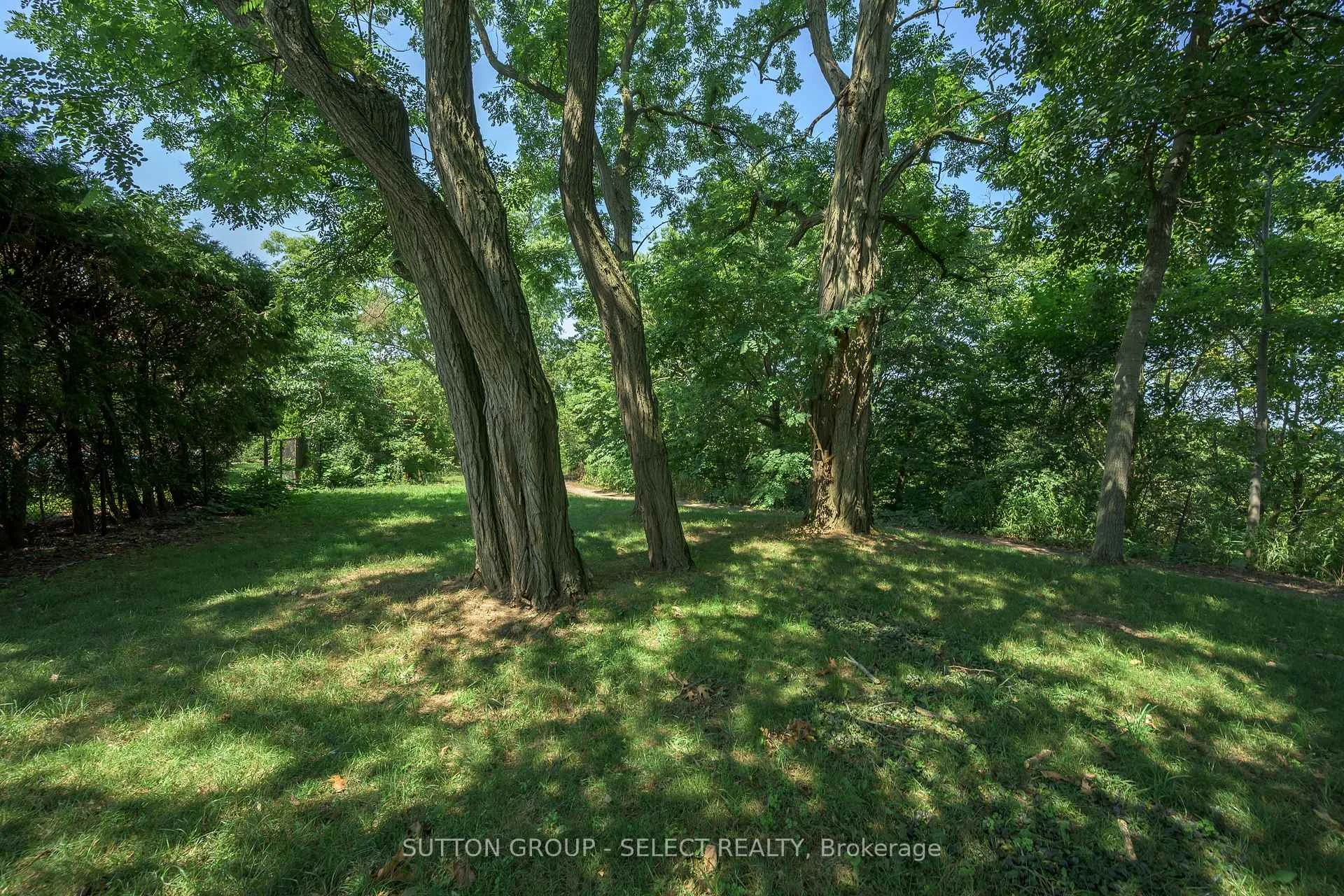 Photo 47 of 48 Lookout Court, London, South K — HOMEH