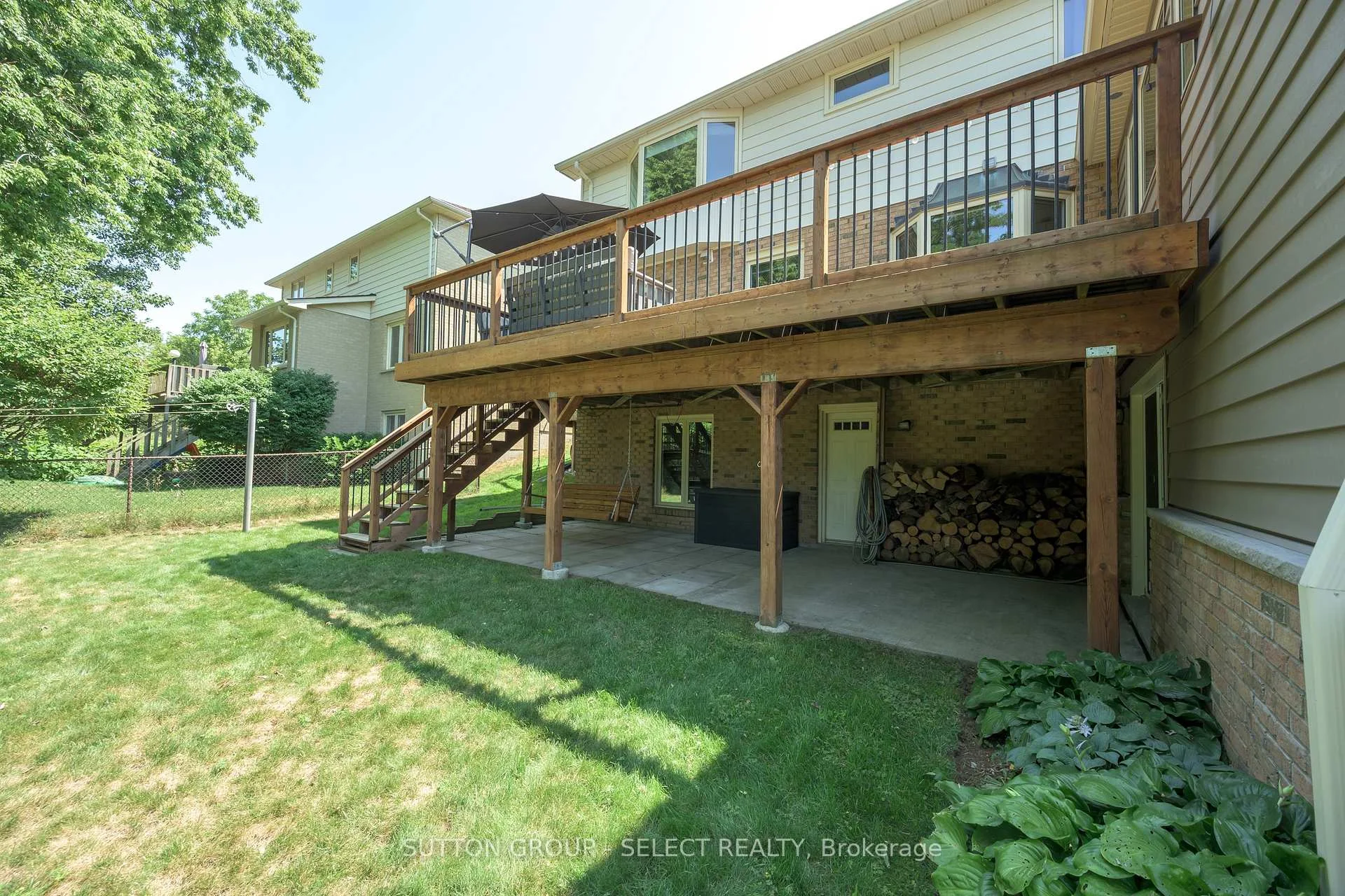 Photo 51 of 48 Lookout Court, London, South K — HOMEH