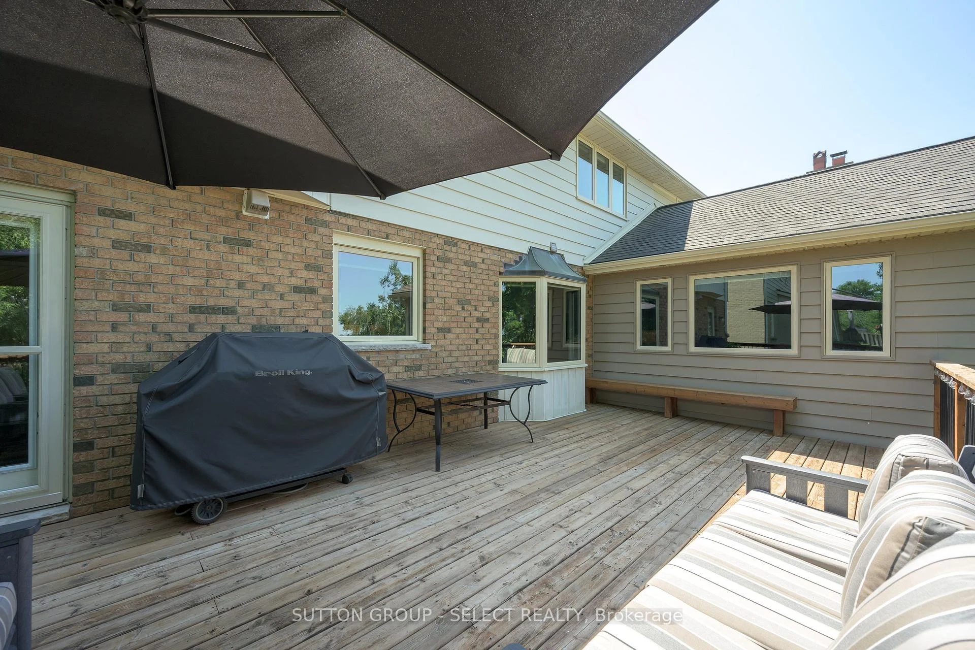 Photo 62 of 48 Lookout Court, London, South K — HOMEH