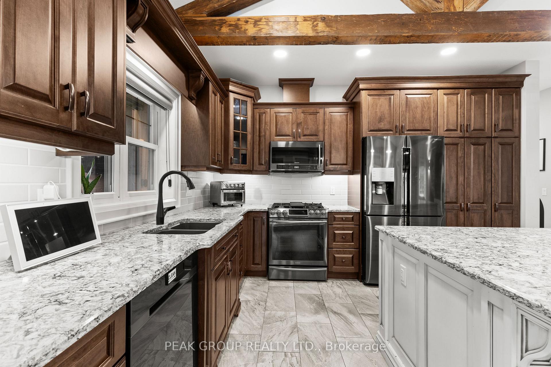 Photo 13 of 662 Foss Road, Pelham, Fenwick — HOMEH