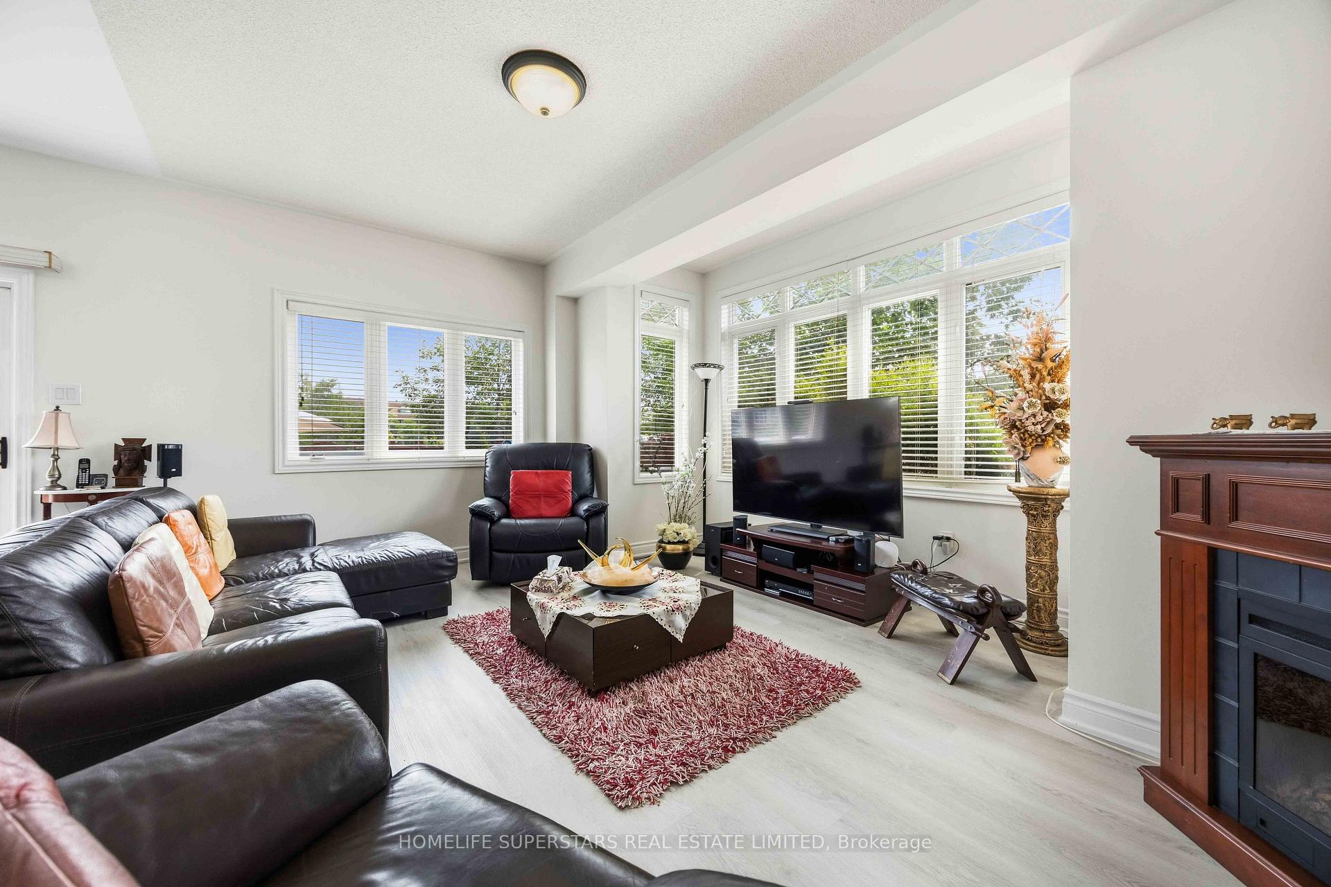 Photo 10 of 76 Riverlands Avenue, Markham, Cornell — HOMEH