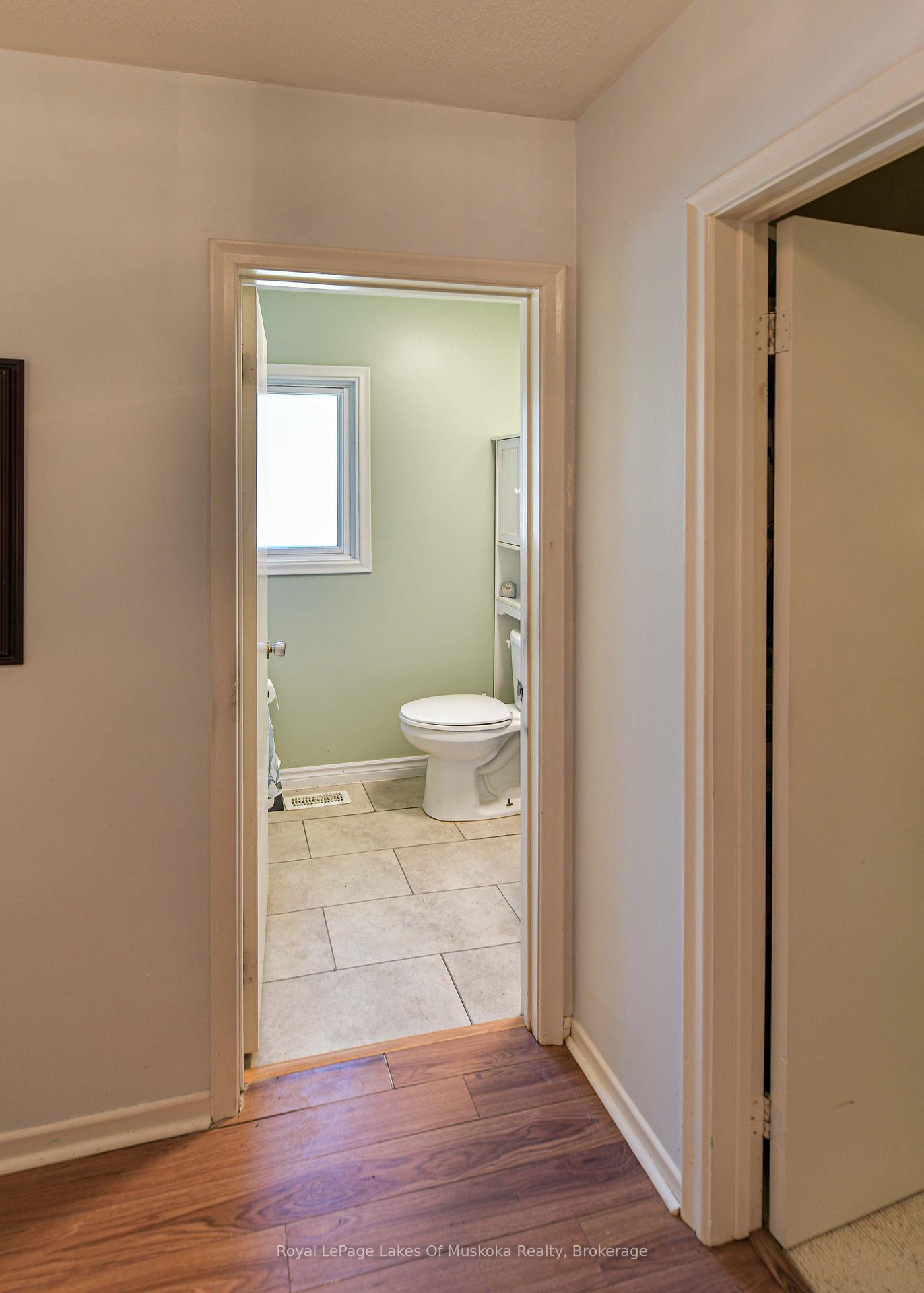 Photo 15 of 180 Lofty Pines Crescent, Gravenhurst, Muskoka (S) — HOMEH