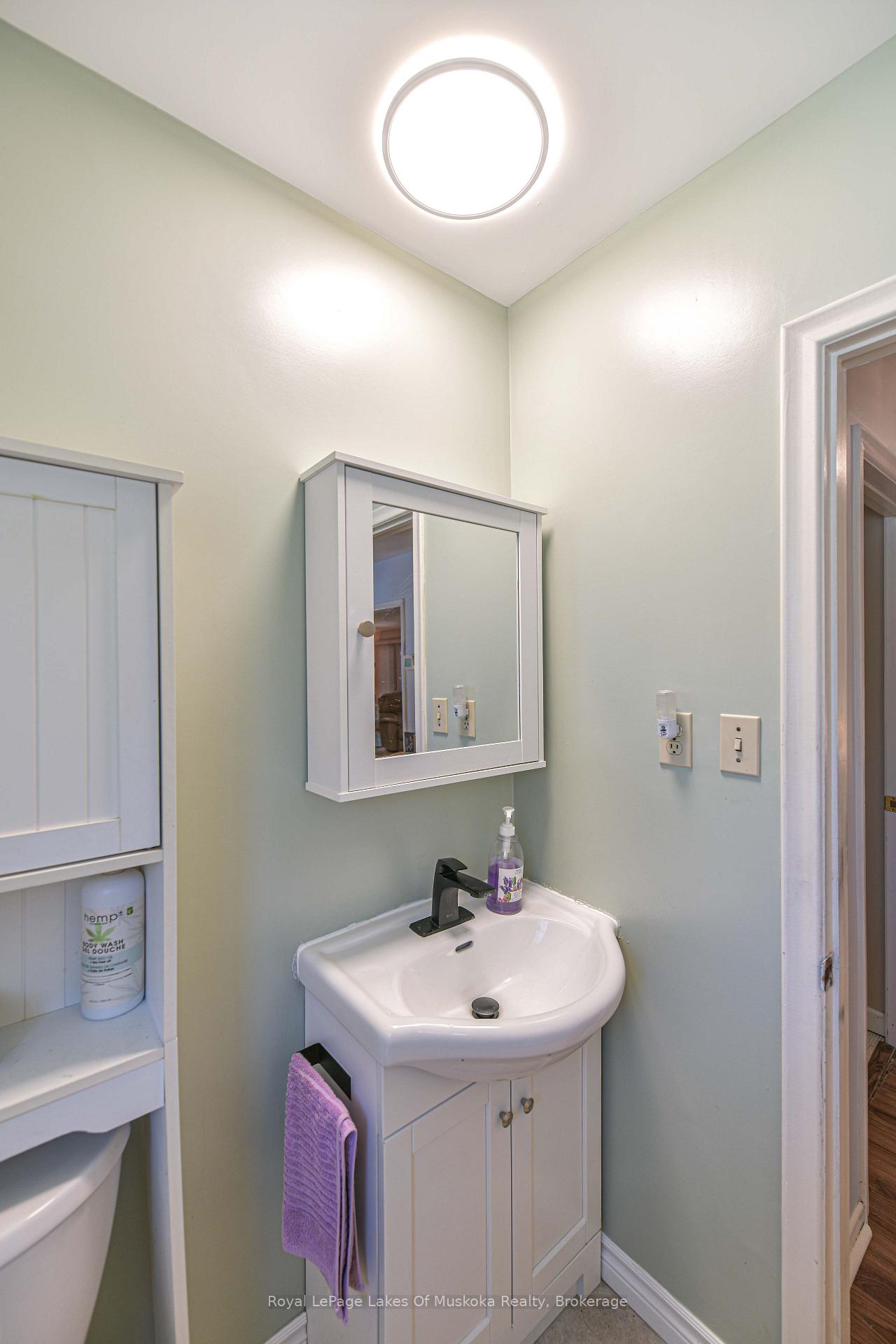 Photo 16 of 180 Lofty Pines Crescent, Gravenhurst, Muskoka (S) — HOMEH