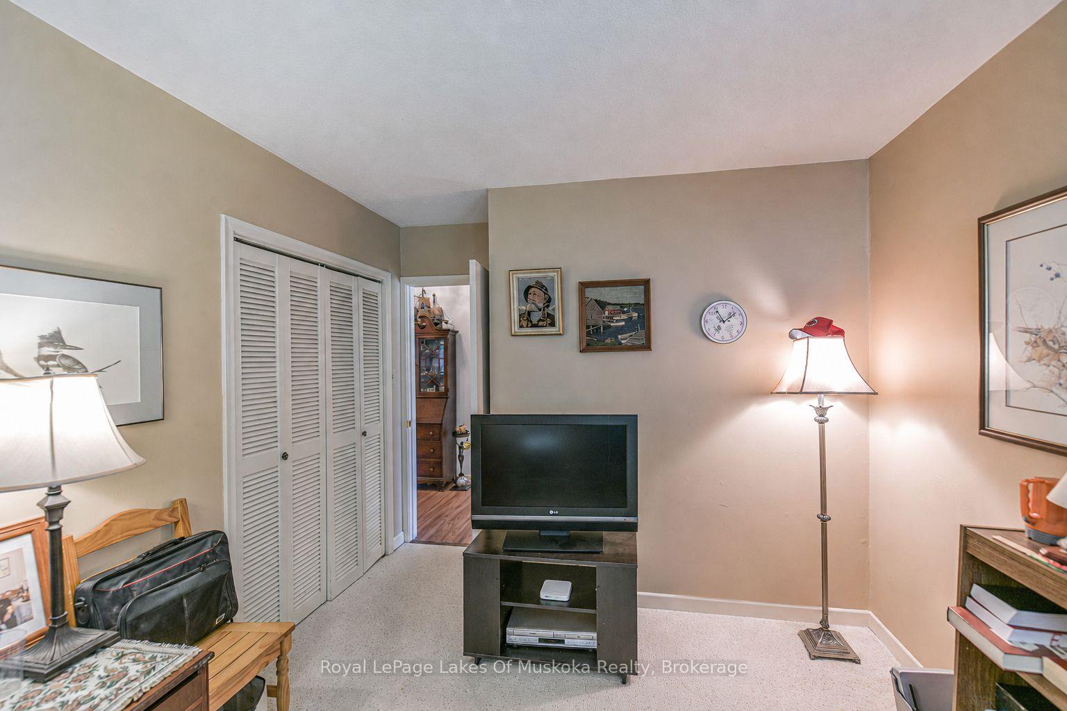Photo 19 of 180 Lofty Pines Crescent, Gravenhurst, Muskoka (S) — HOMEH