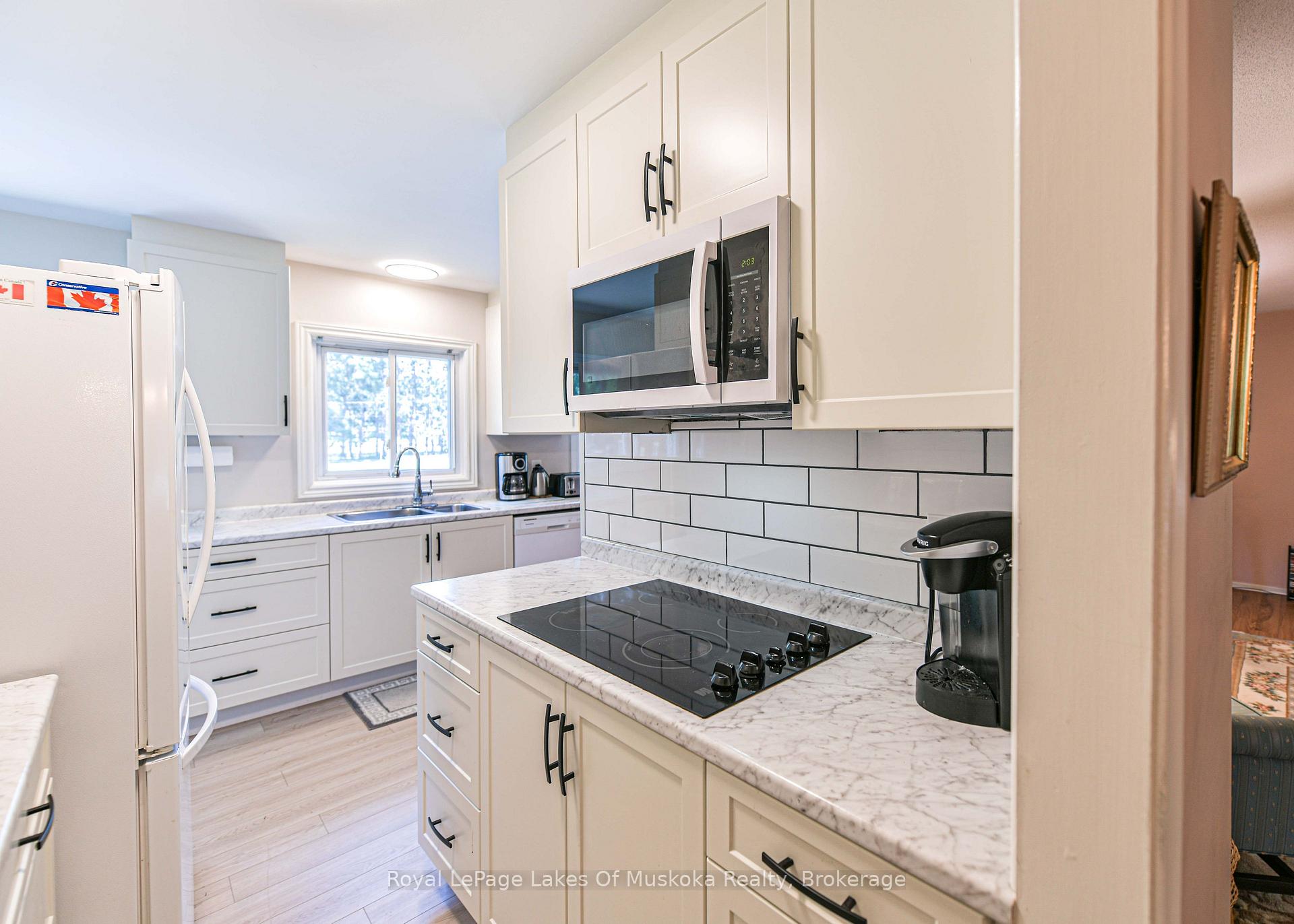 Photo 41 of 180 Lofty Pines Crescent, Gravenhurst, Muskoka (S) — HOMEH