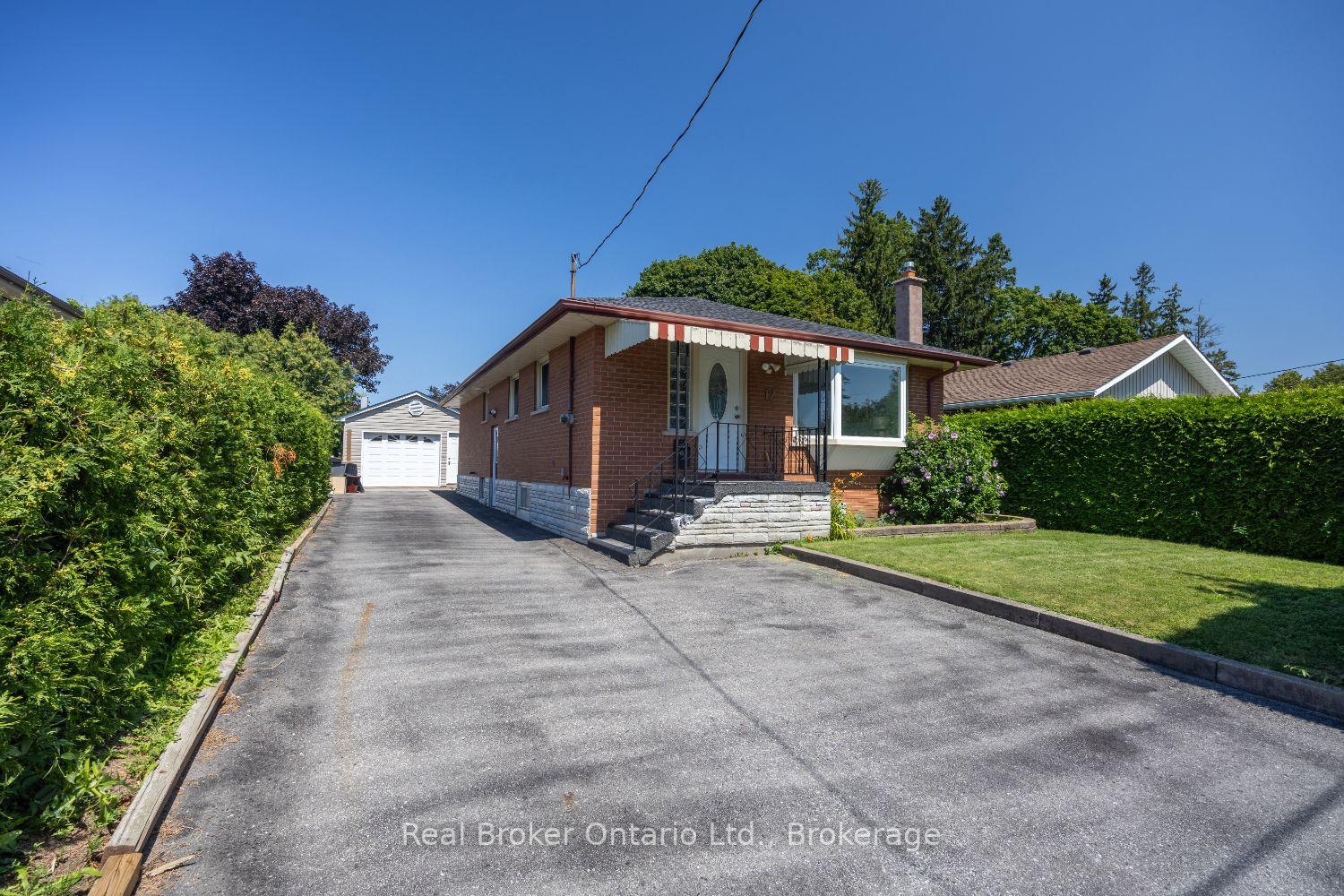 Photo 1 of 12 Sunset Road, Clarington, Bowmanville — HOMEH
