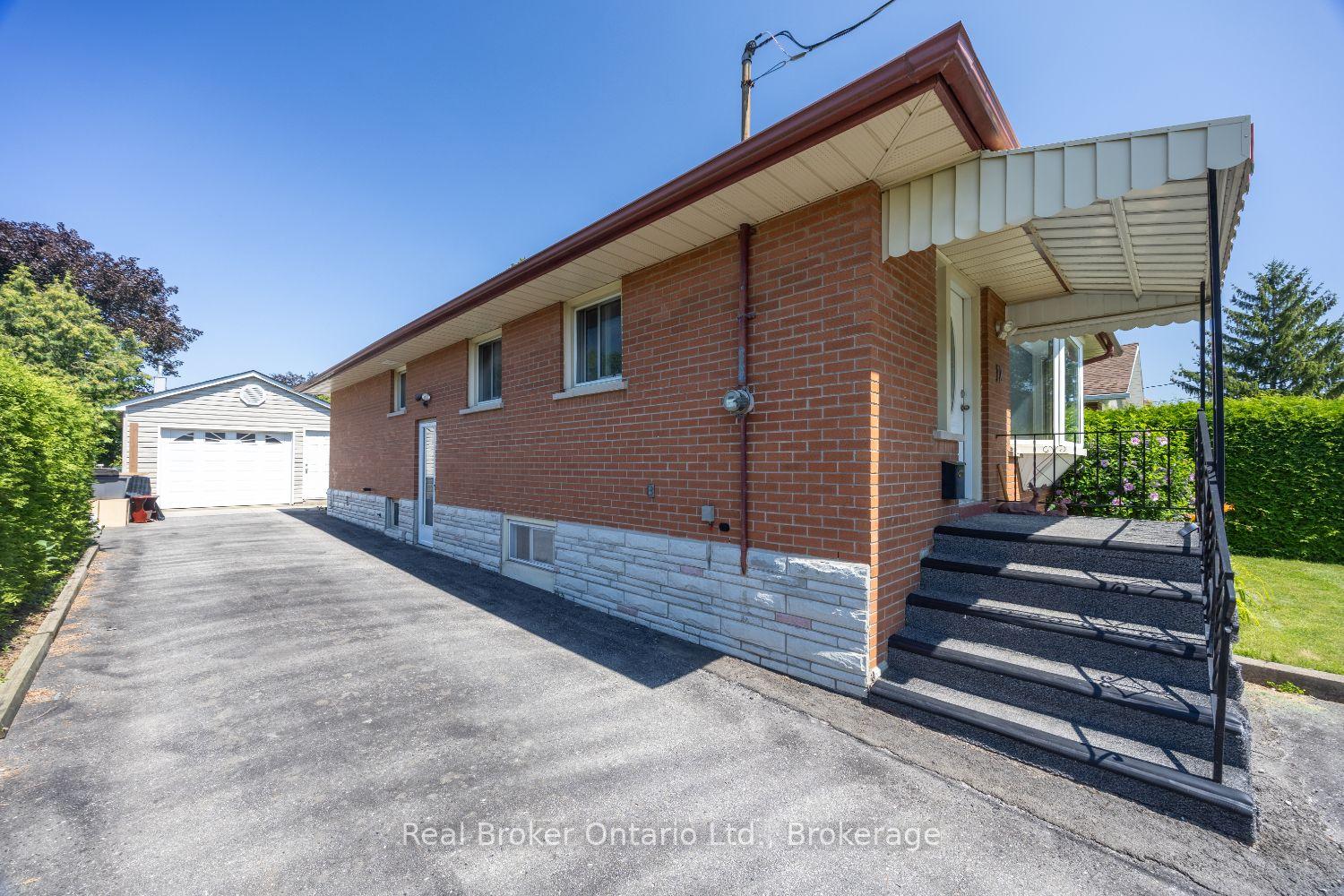 Photo 6 of 12 Sunset Road, Clarington, Bowmanville — HOMEH